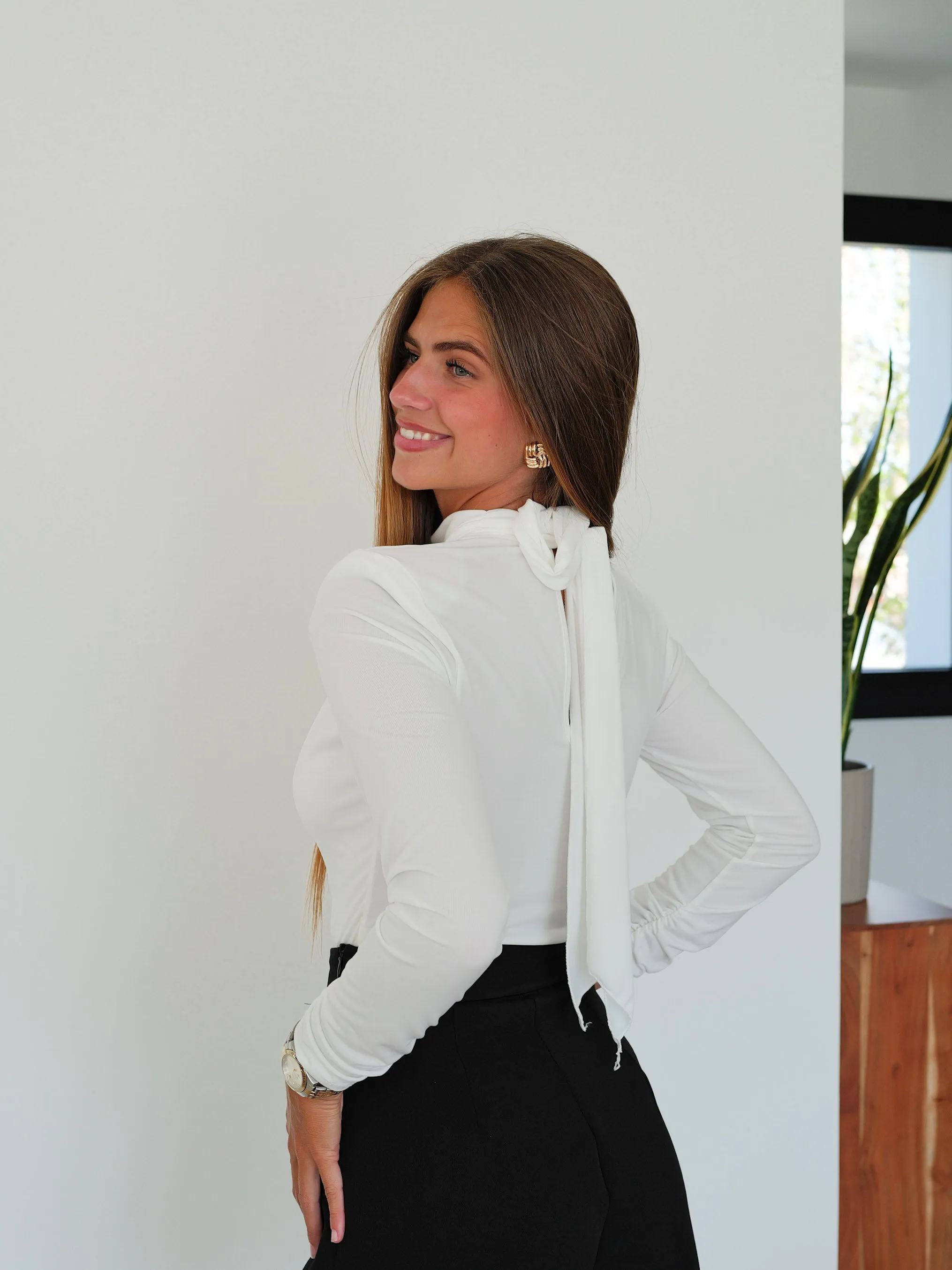 Body pico cuello drapeado blanco sold by Sorellas product image thumbnail 5