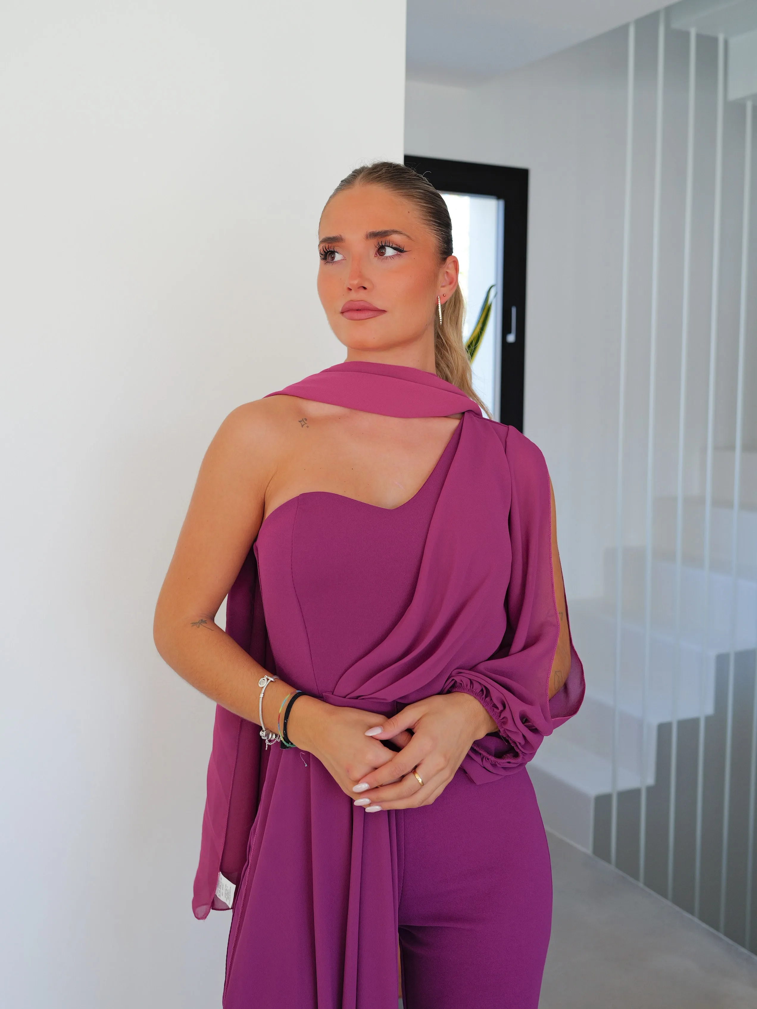 Chal capa gasa amarena sold by Sorellas product image thumbnail 3