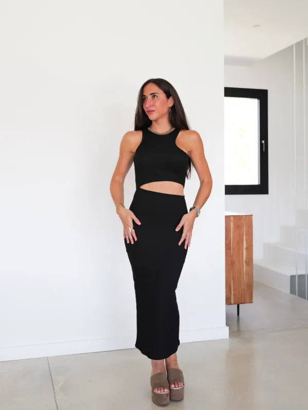 Vestido halter abertura negro sold by Sorellas