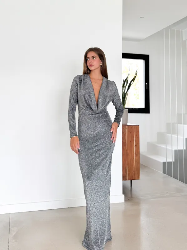 Vestido manga larga cascada lurex plata sold by Sorellas