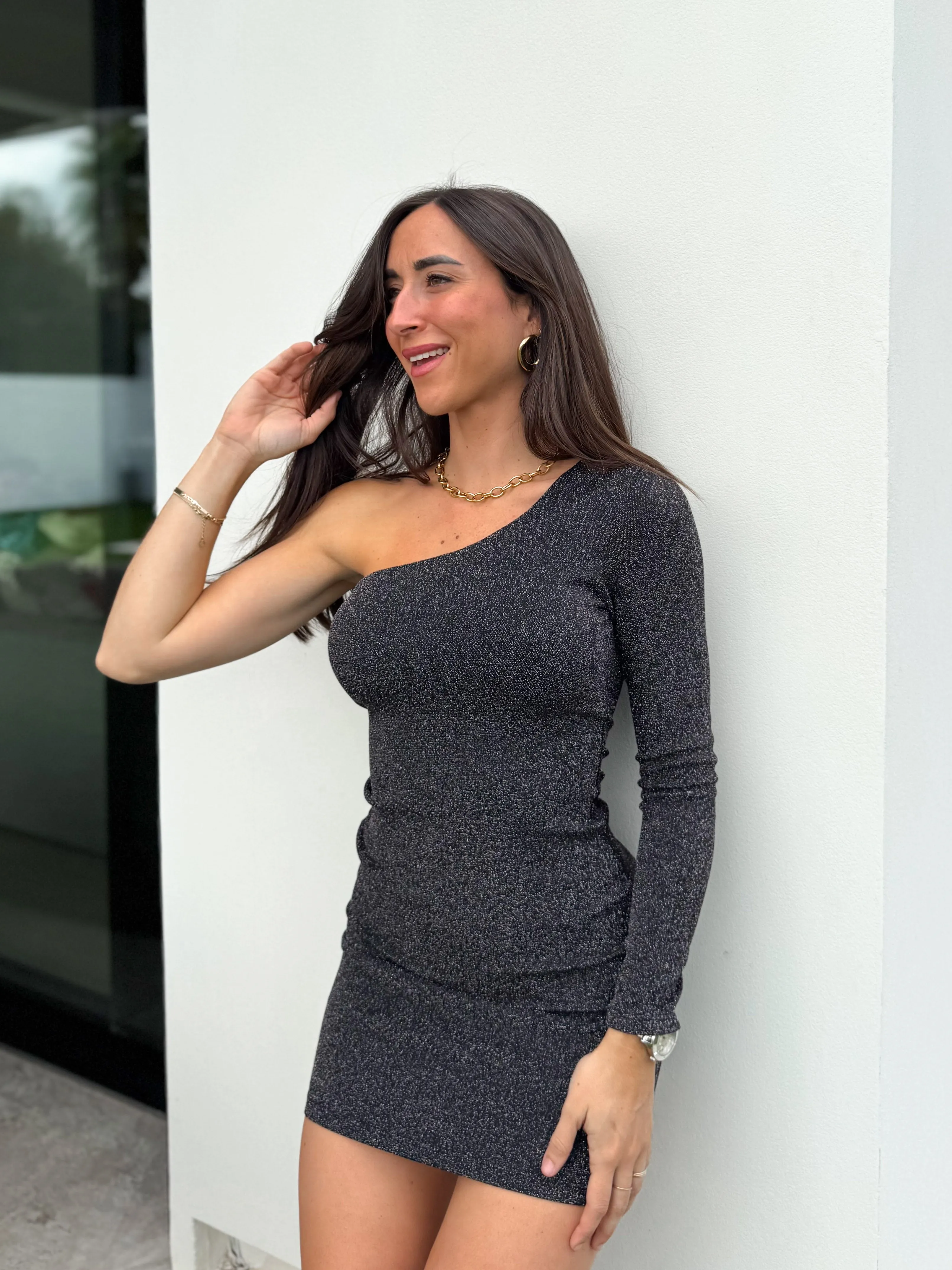 Vestido mini lurex asimétrico plata sold by Sorellas product image thumbnail 3