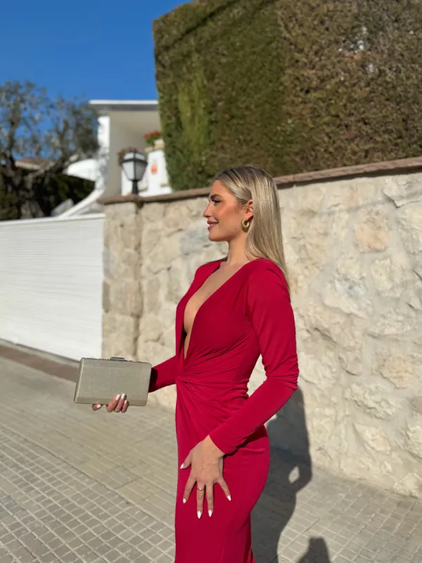 Vestido largo nudo vino sold by Sorellas