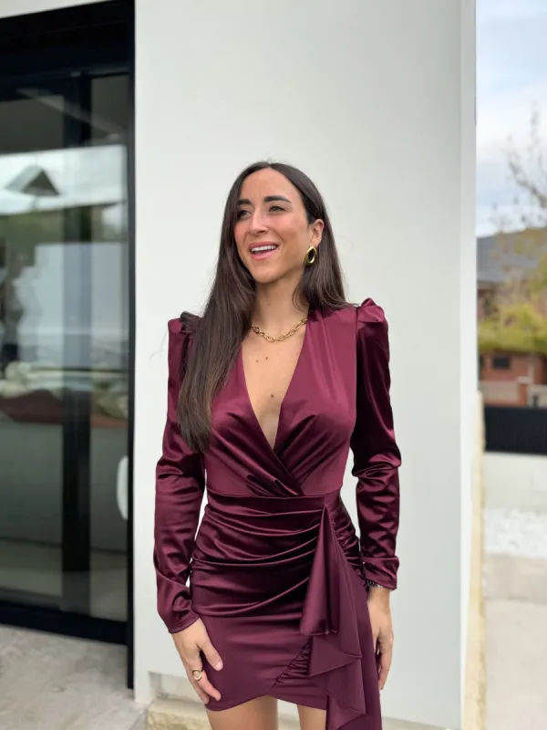 Vestido raso volante burdeos sold by Sorellas