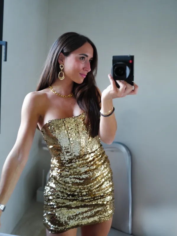 Vestido glitter ballenas dorado sold by Sorellas