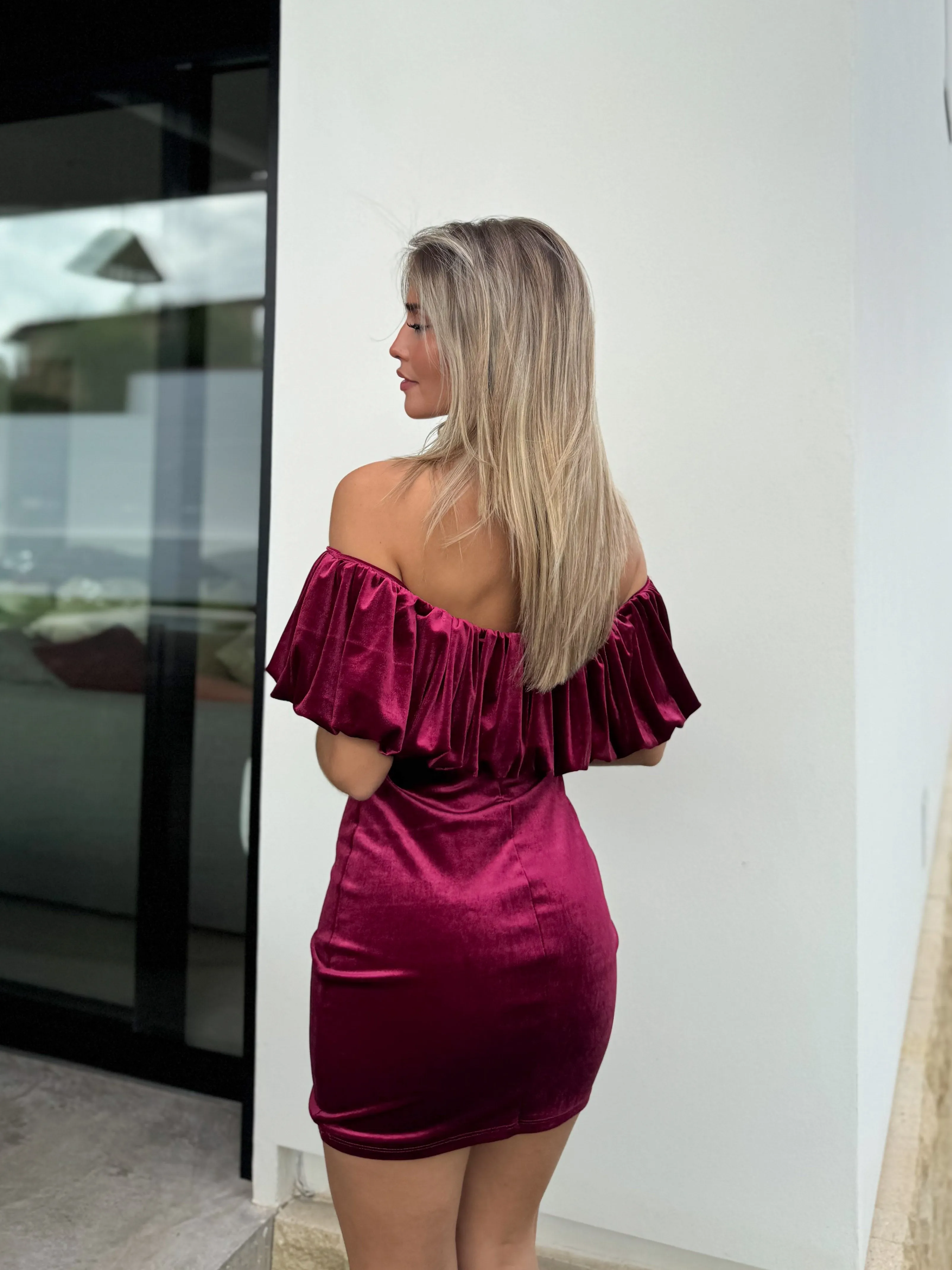 Vestido mini velvet pompón burdeos sold by Sorellas product image thumbnail 3