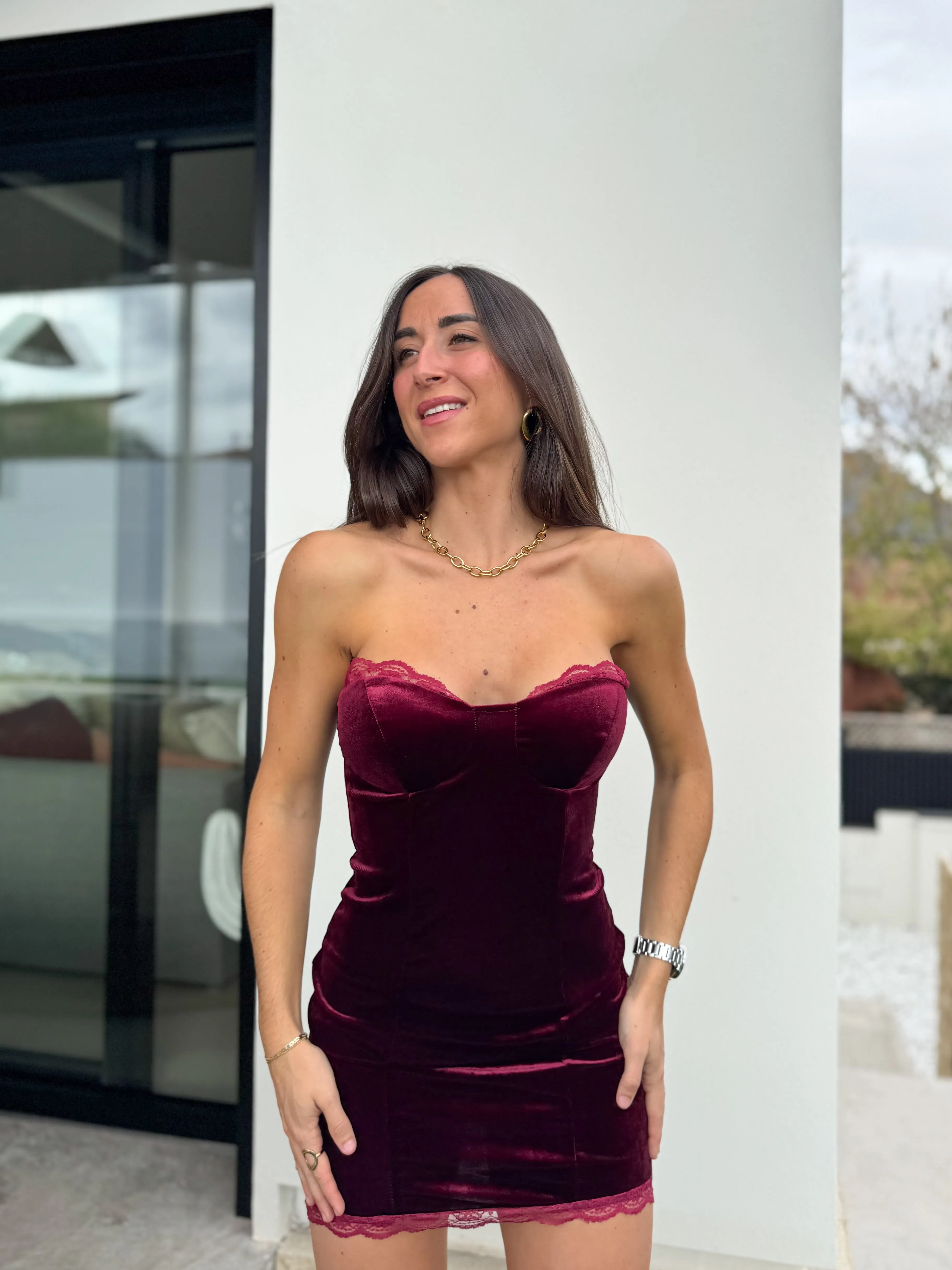 Vestido mini velvet encaje burdeos sold by Sorellas product image thumbnail 5