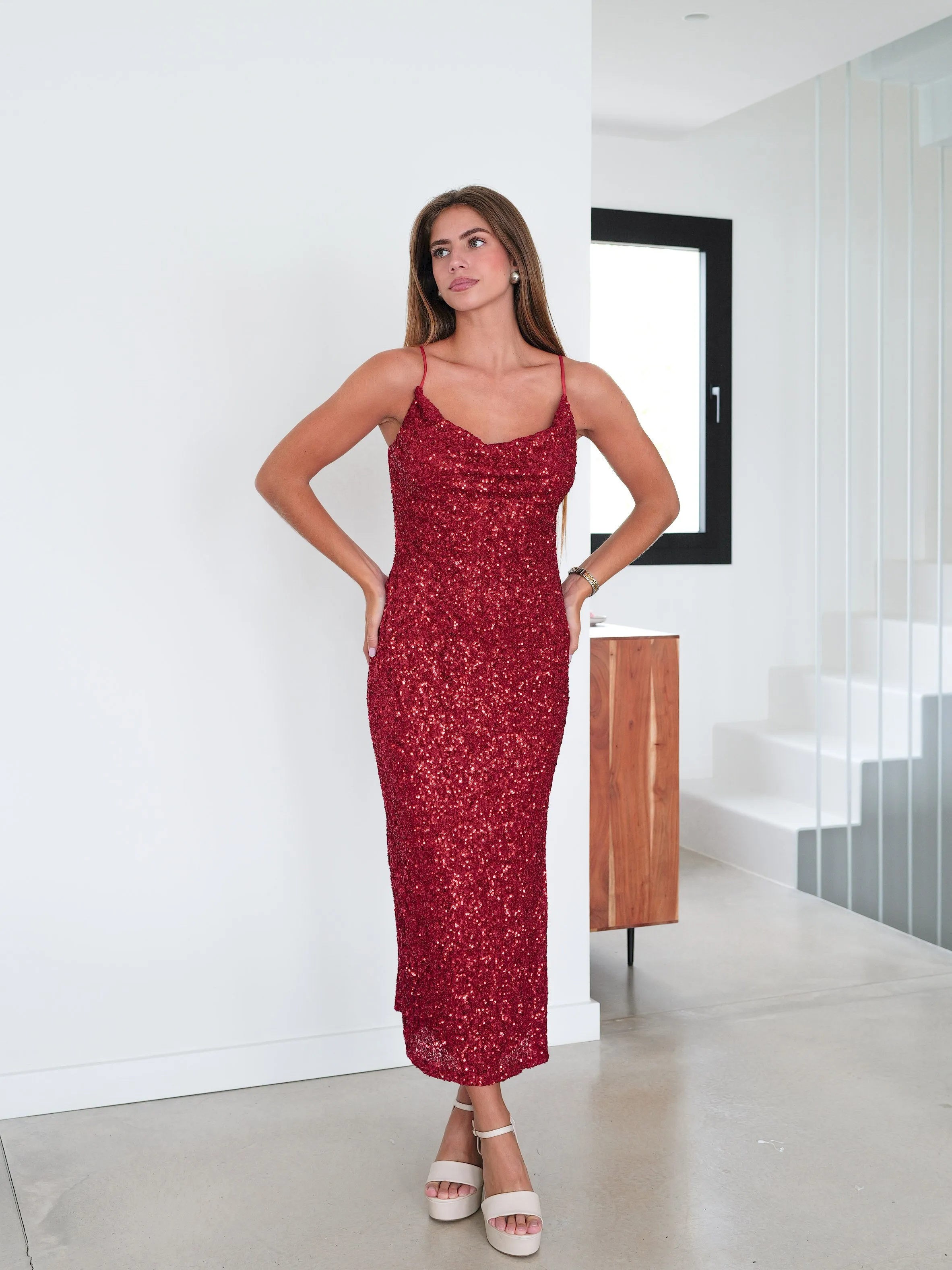 Vestido midi cascada glitter rojo sold by Sorellas product image thumbnail 4