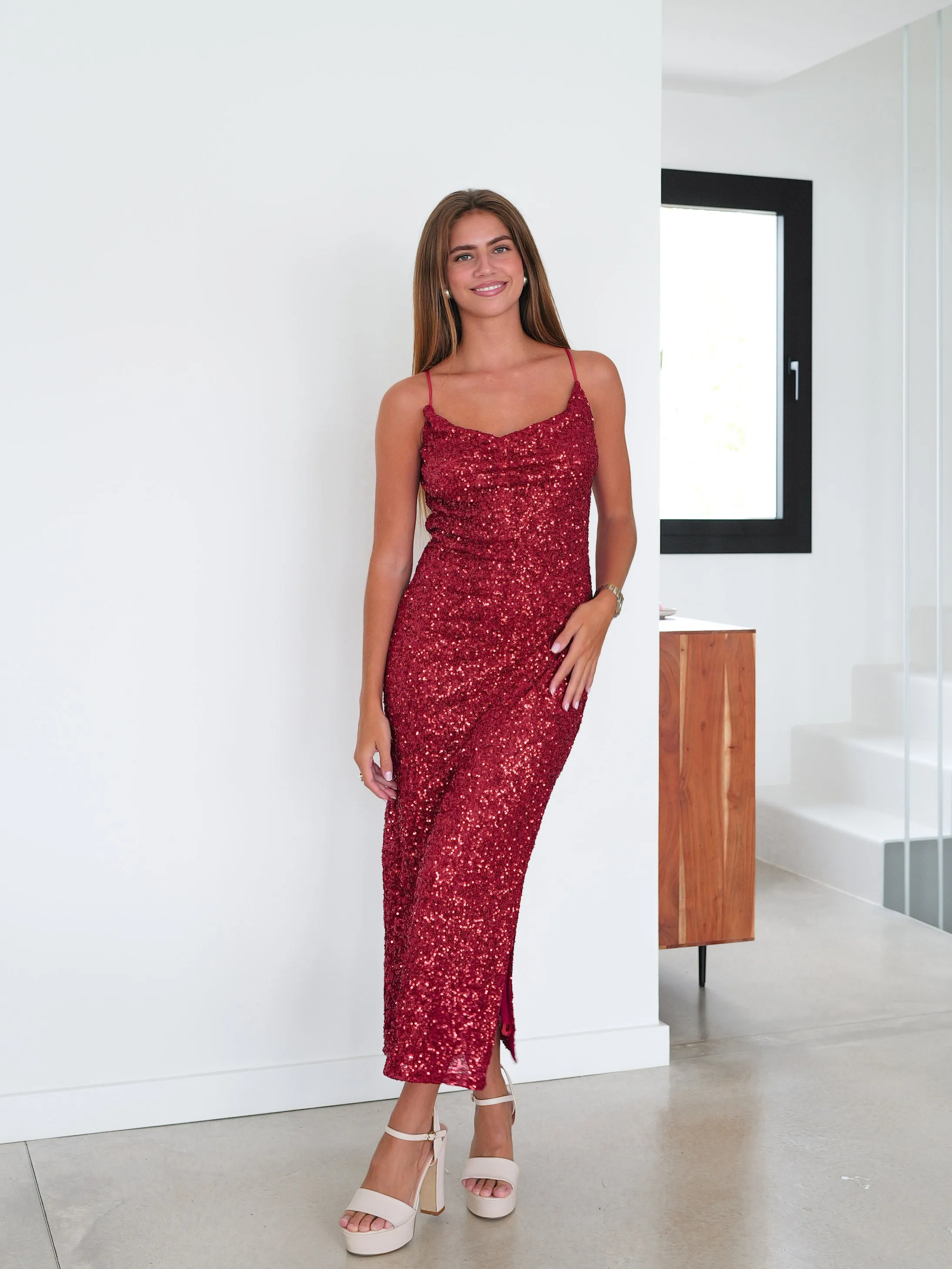 Vestido midi cascada glitter rojo sold by Sorellas