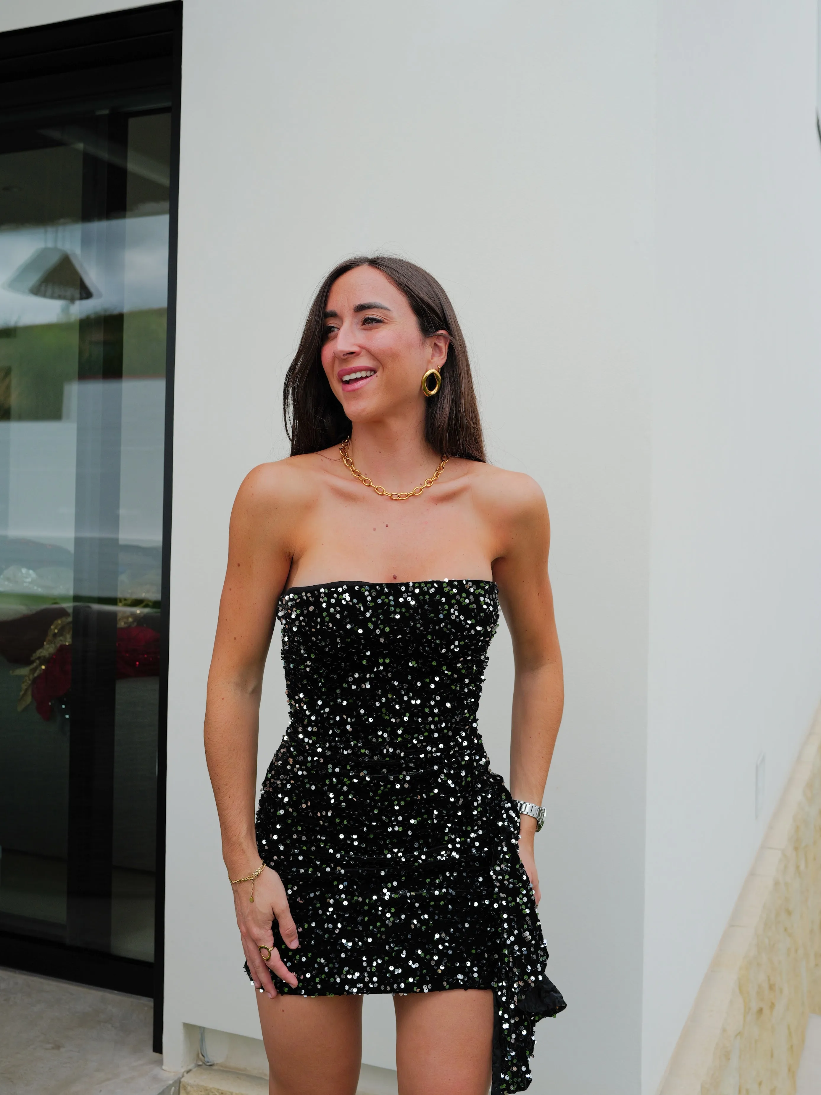 Vestido glitter volante velvet plata sold by Sorellas product image thumbnail 3