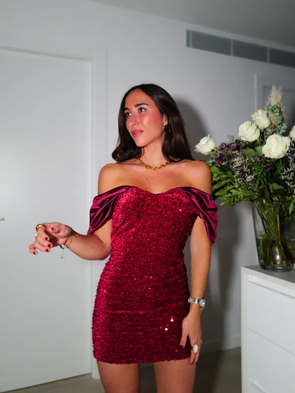 Vestido mini velvet barco burdeos sold by Sorellas