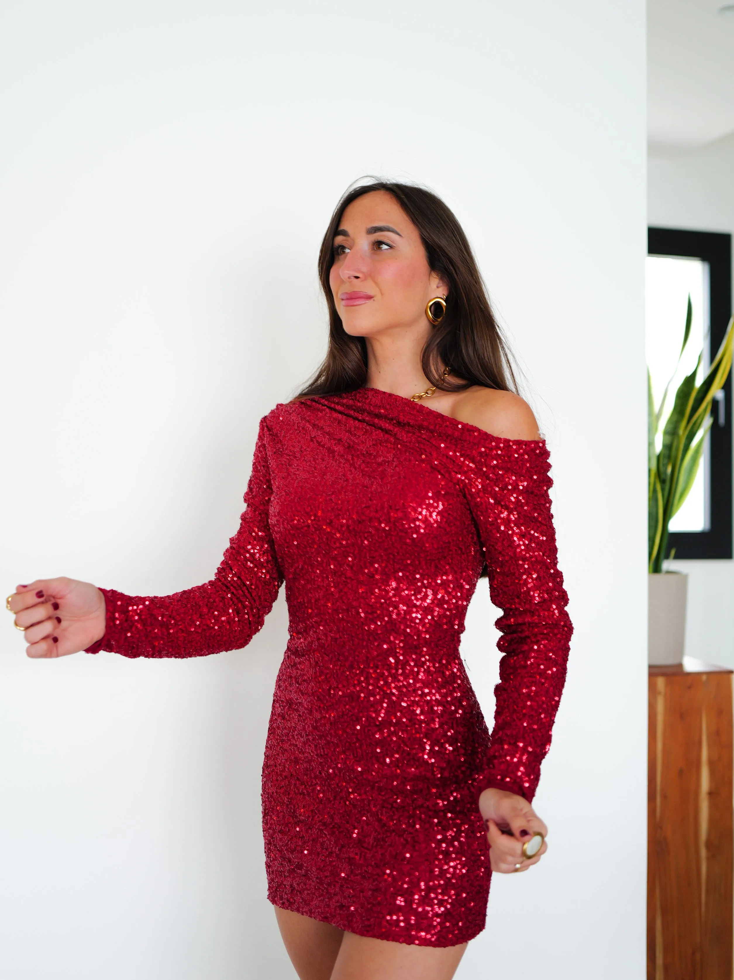 Vestido mini asimetrico glitter rojo sold by Sorellas product image thumbnail 4