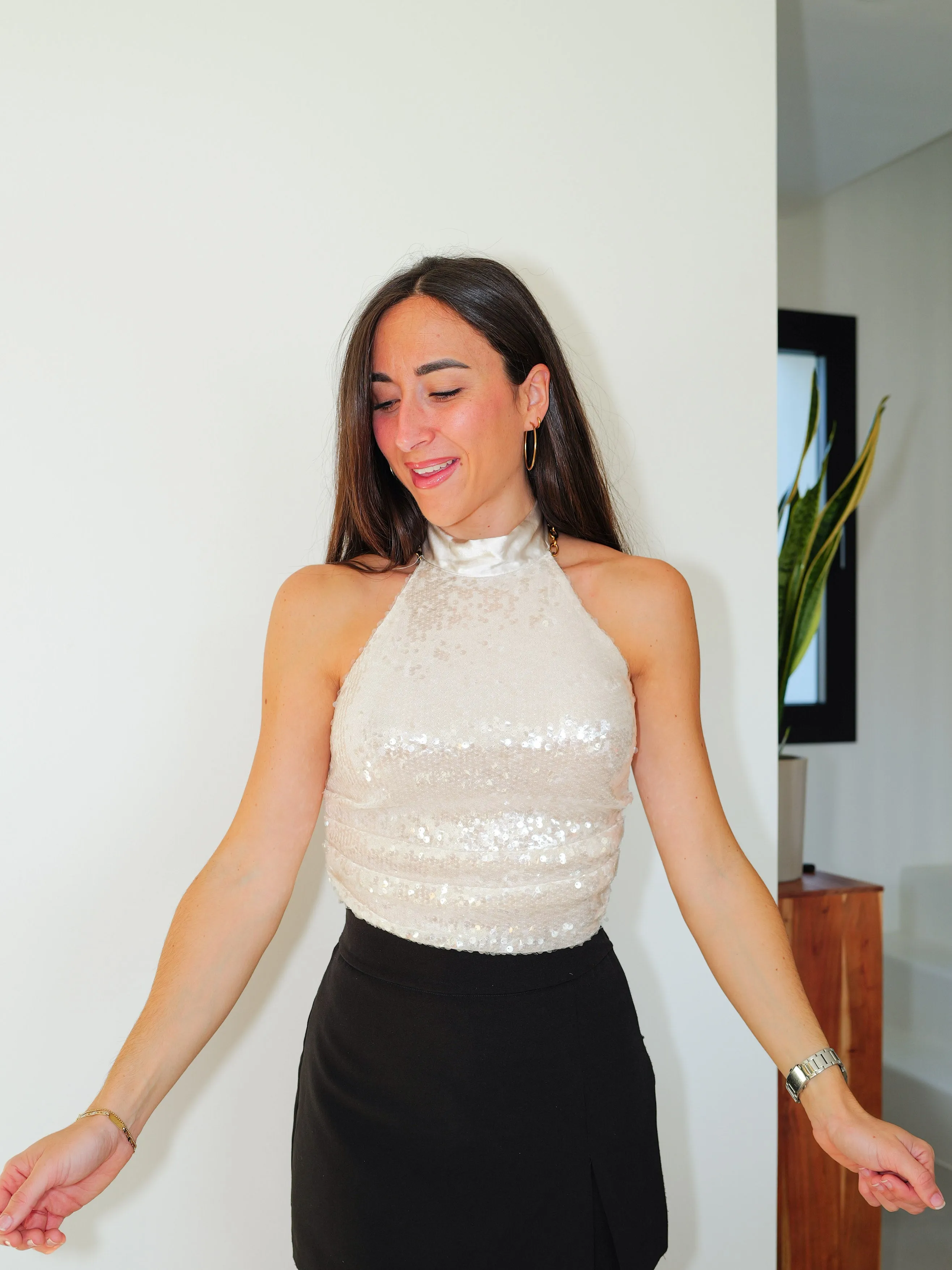 Top halter lazo glitter beige sold by Sorellas product image thumbnail 3