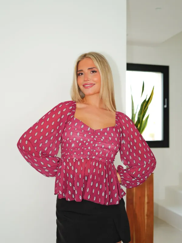Blusa manga gasa burdeos sold by Sorellas