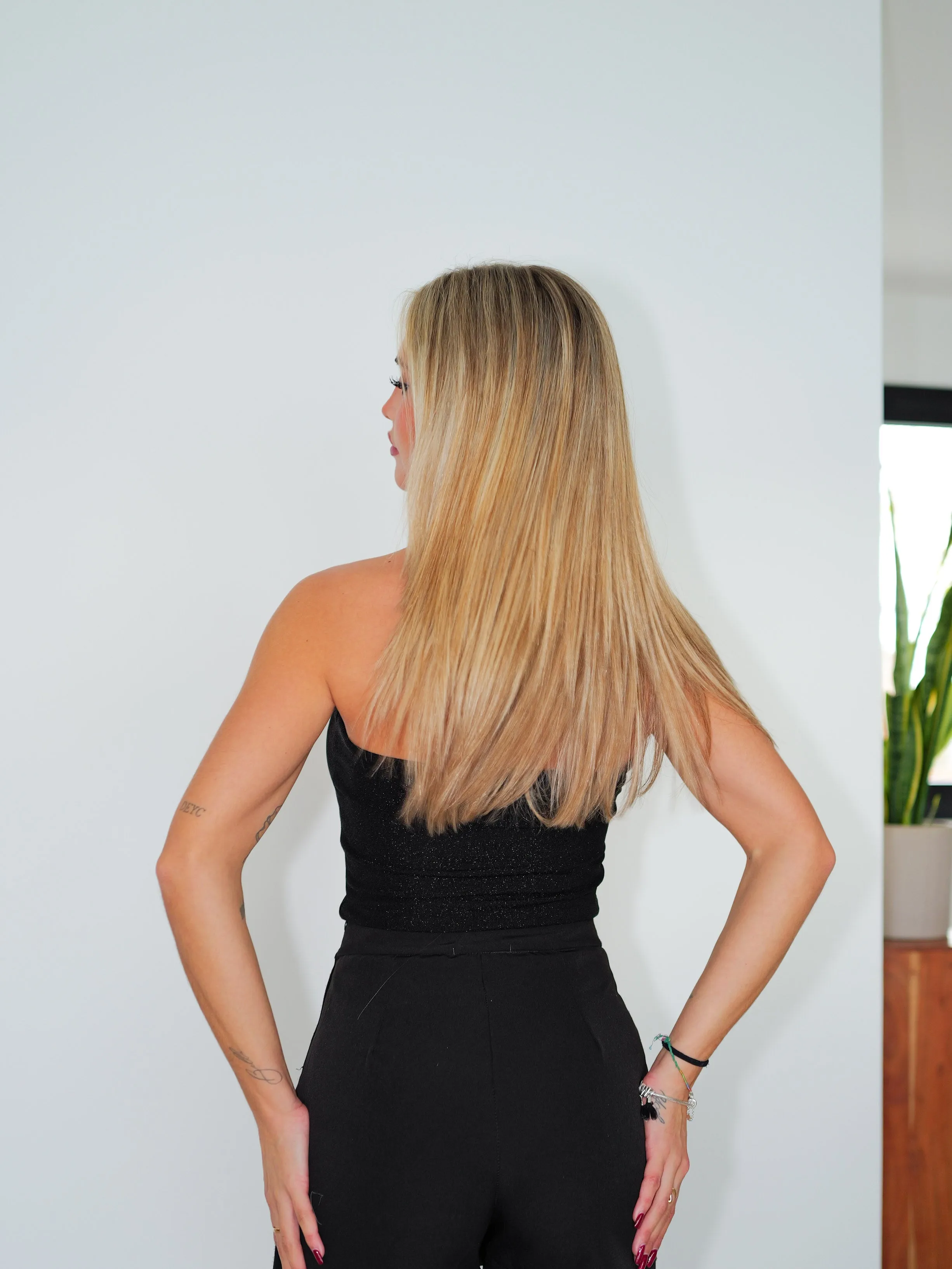 Top halter lurex negro sold by Sorellas product image thumbnail 3