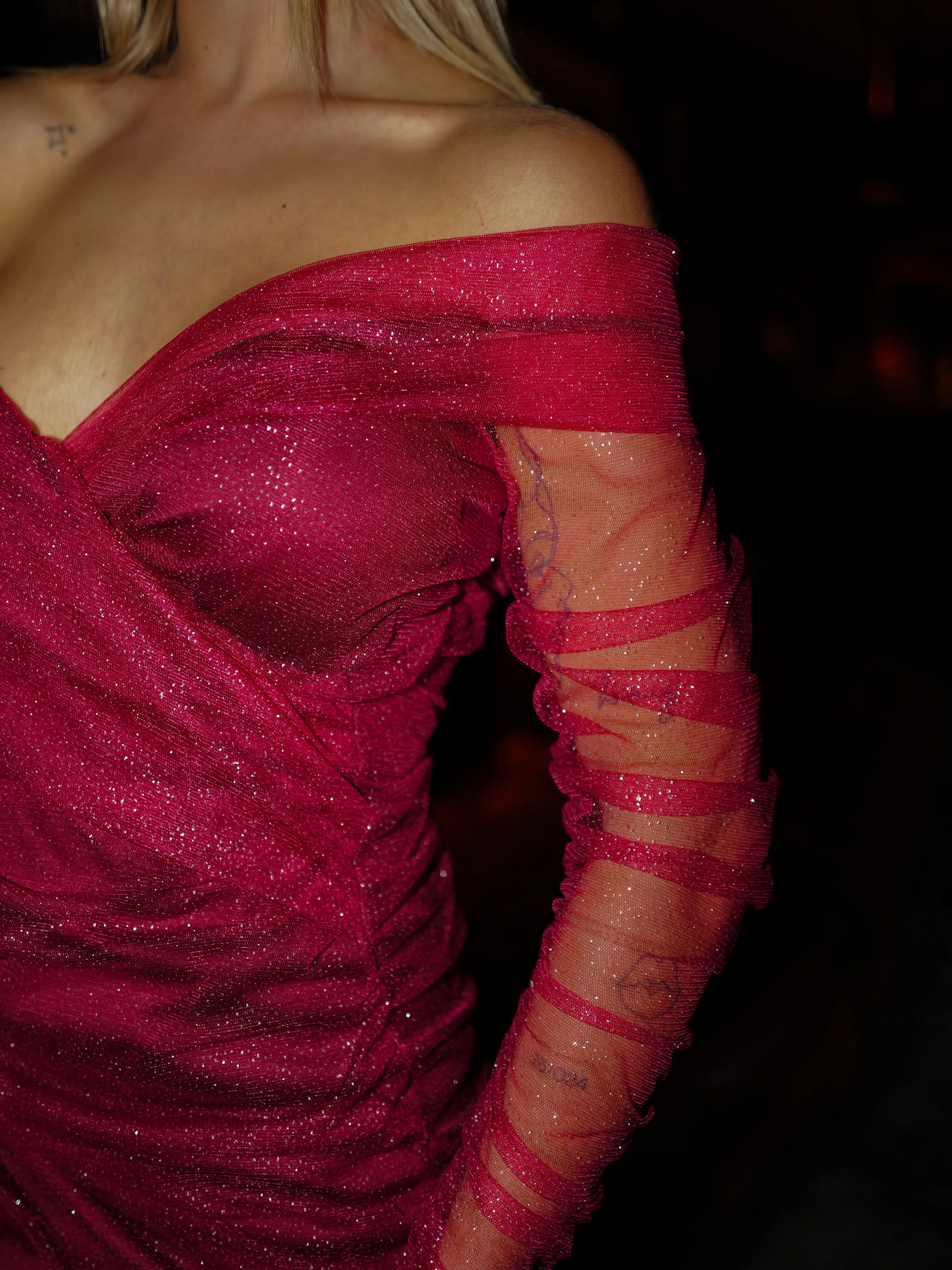 Vestido tulle brillos burdeos sold by Sorellas product image thumbnail 2