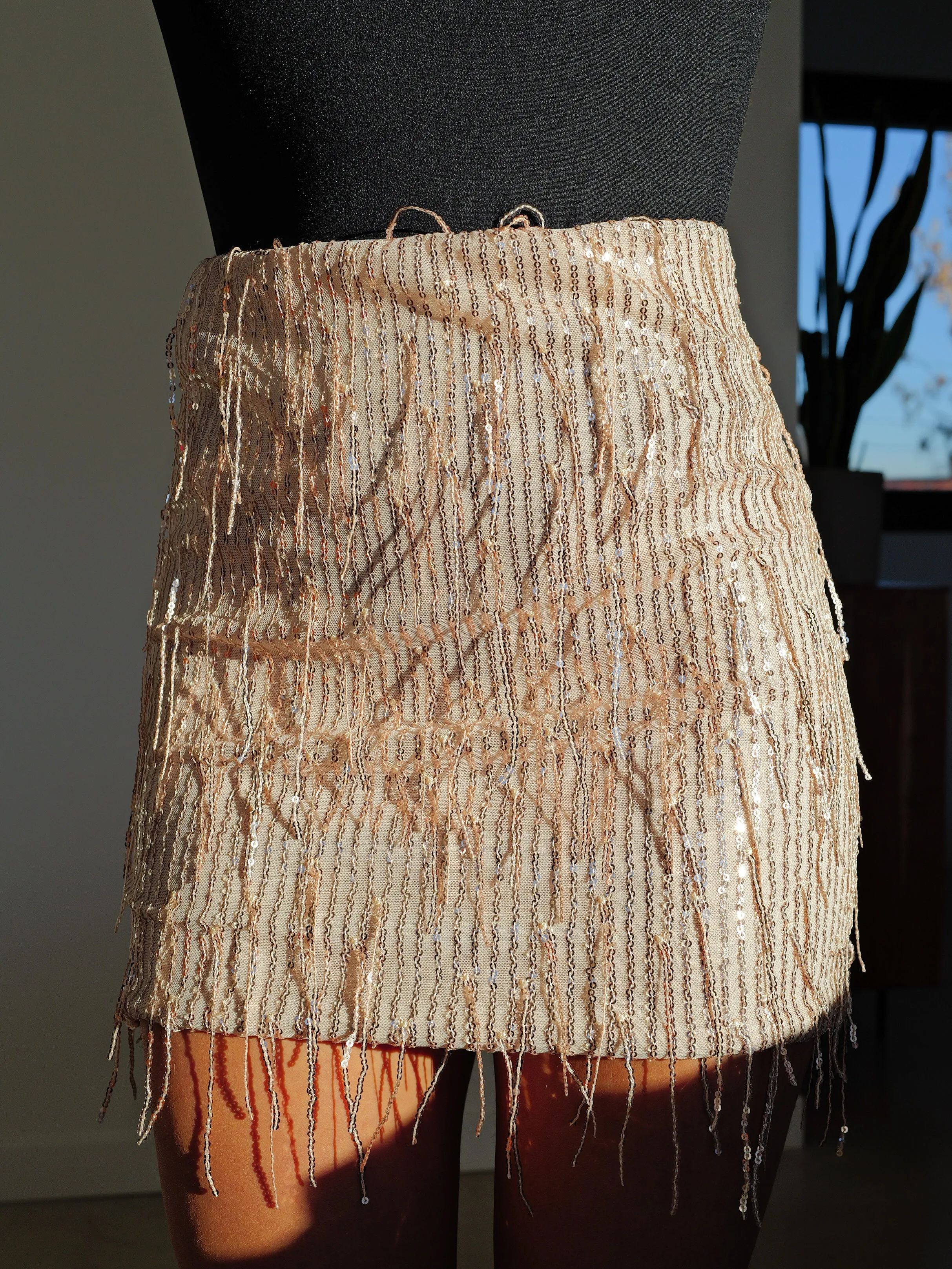 Falda mini glitter flecos beige sold by Sorellas product image thumbnail 4
