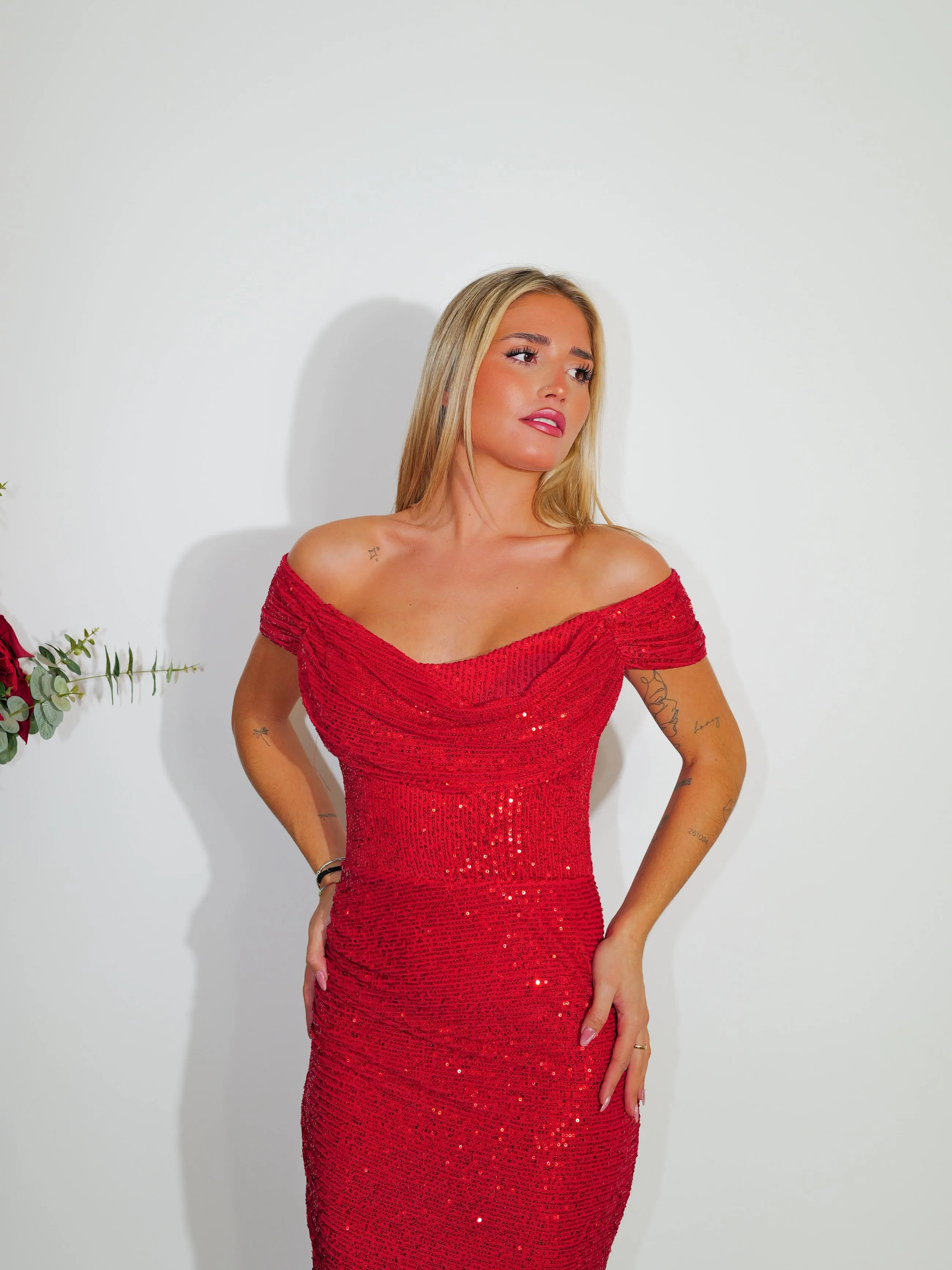 Vestido glitter banda midi rojo sold by Sorellas product image thumbnail 5