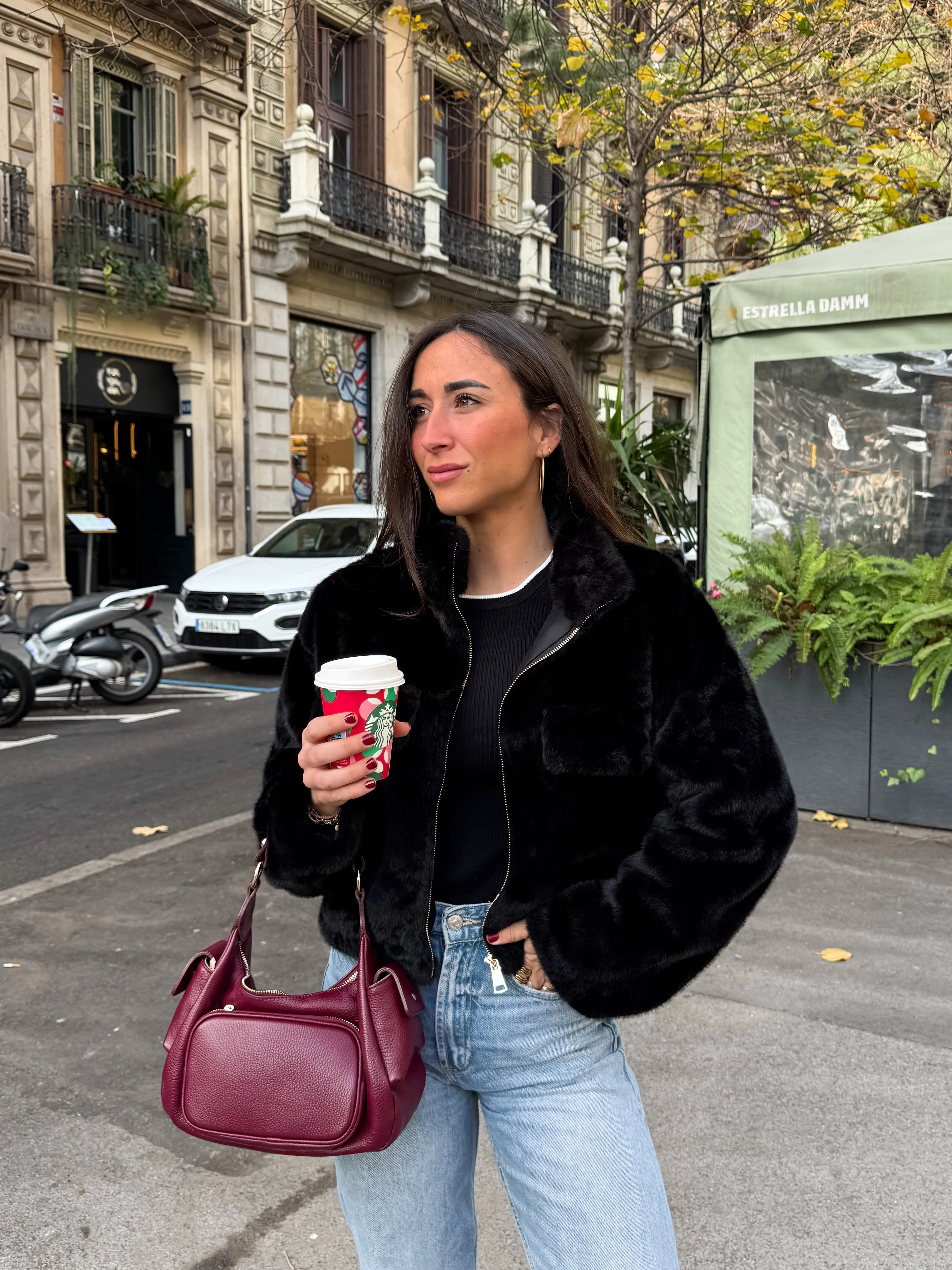 Chaqueta pelo cremallera negro sold by Sorellas product image thumbnail 5