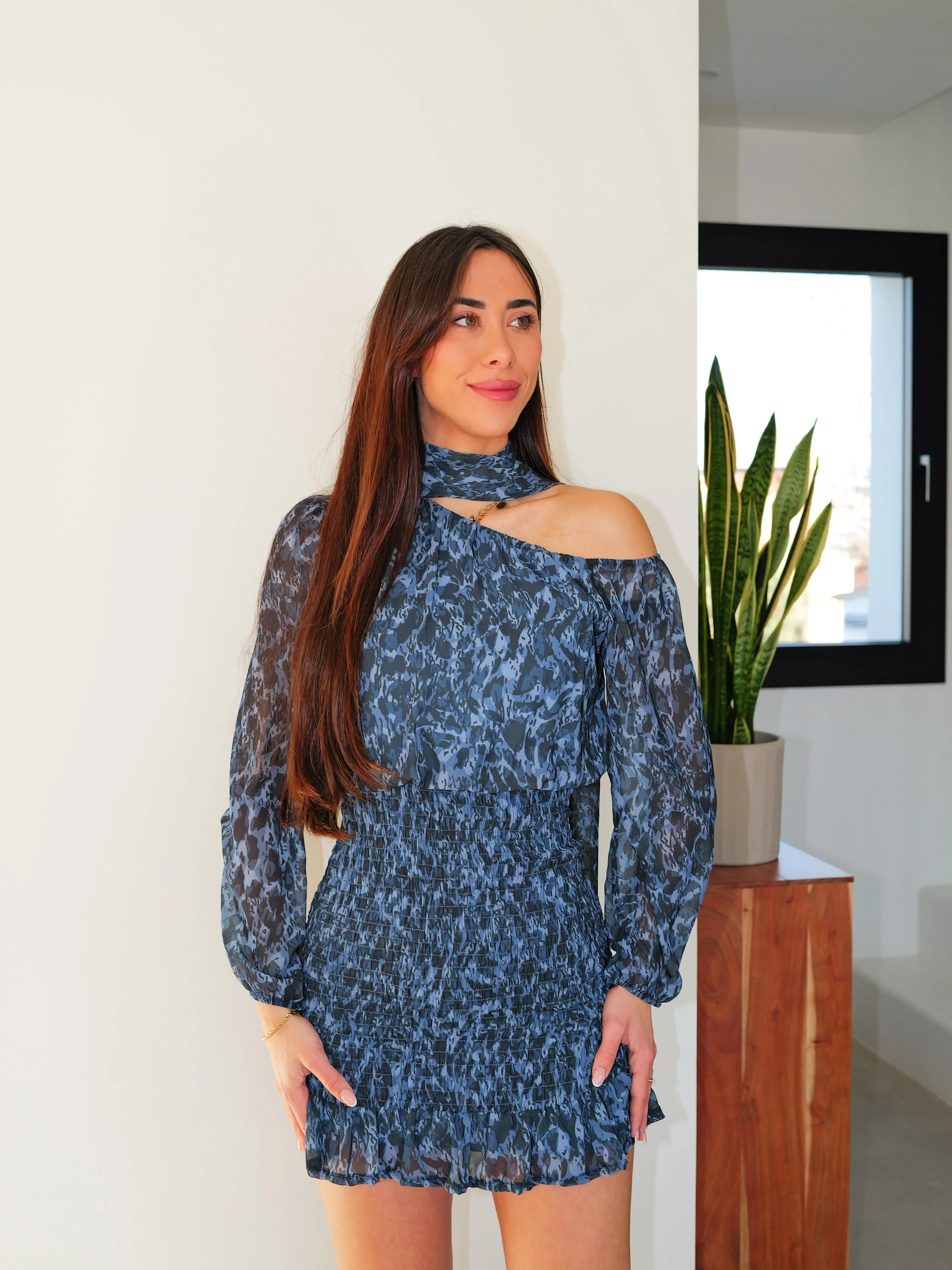 Vestido mini nido choker marino sold by Sorellas product image thumbnail 5