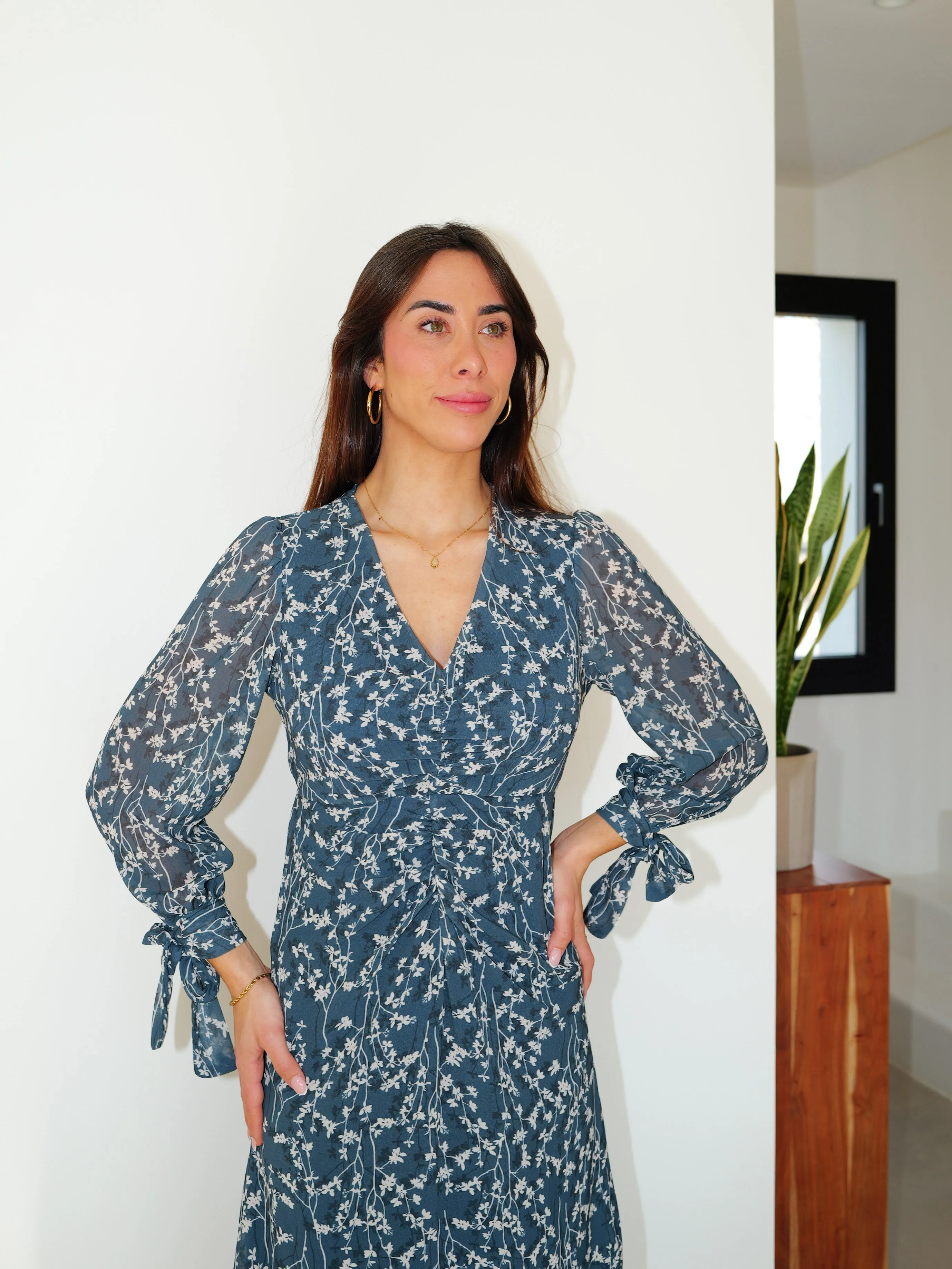 Vestido frunce estampado azul sold by Sorellas product image thumbnail 2