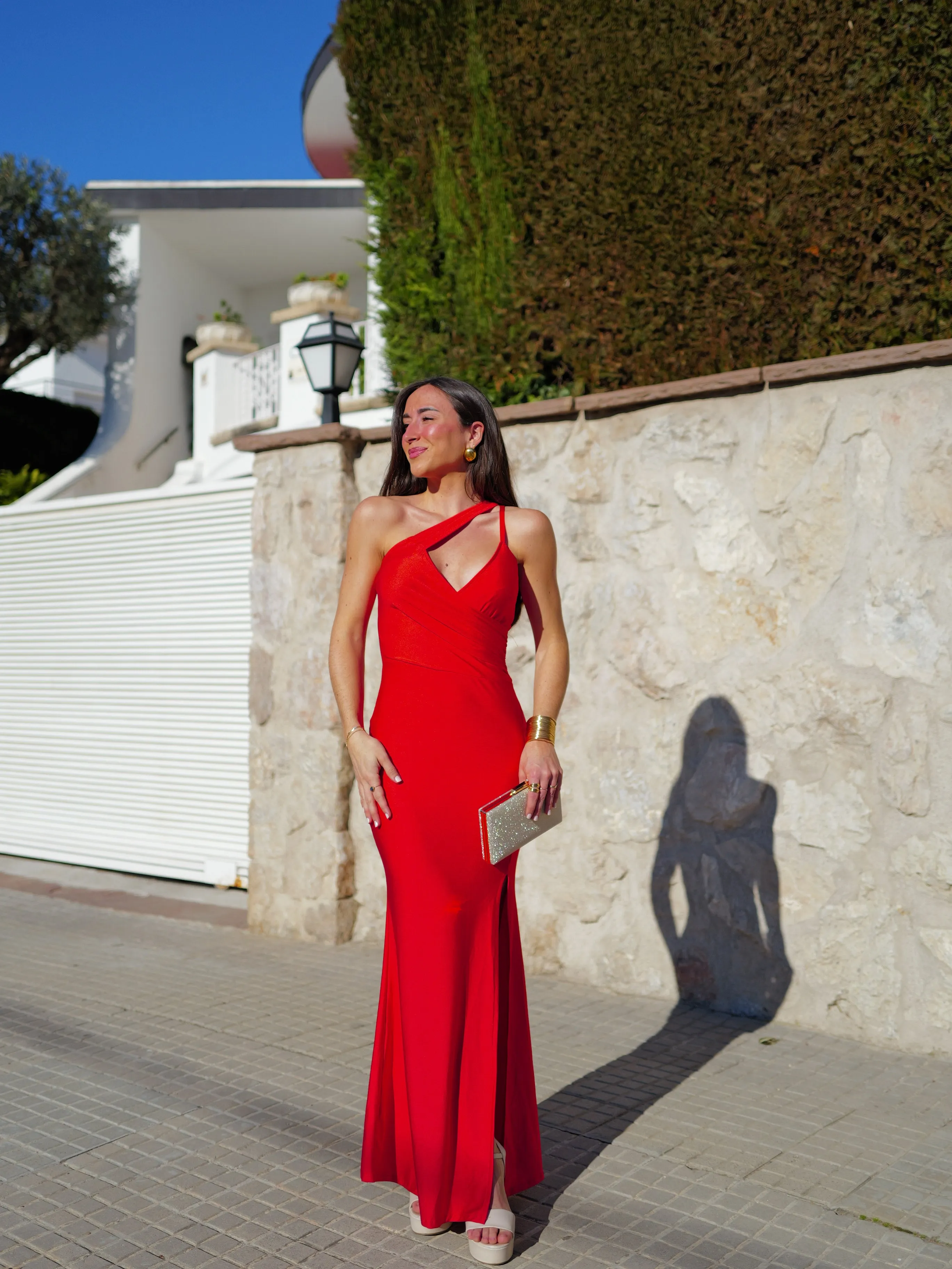 Vestido largo pico banda rojo sold by Sorellas product image thumbnail 2