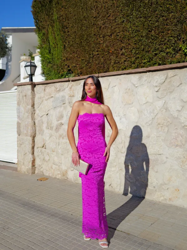 Vestido encaje choker rosa sold by Sorellas