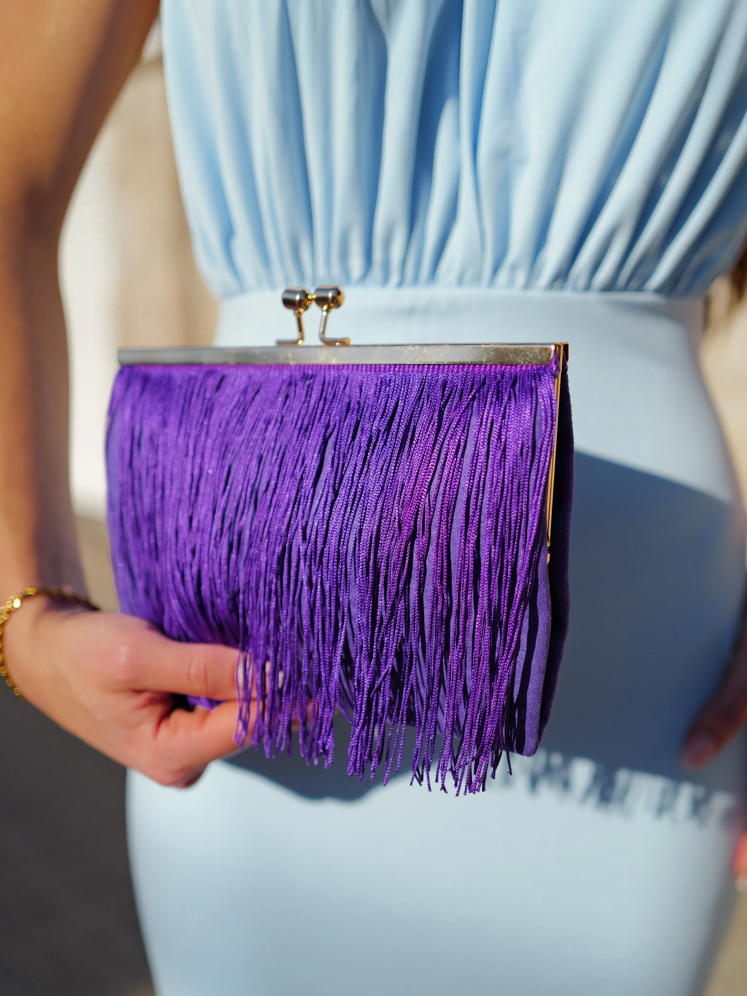 Clutch ante flecos morado sold by Sorellas product image thumbnail 2