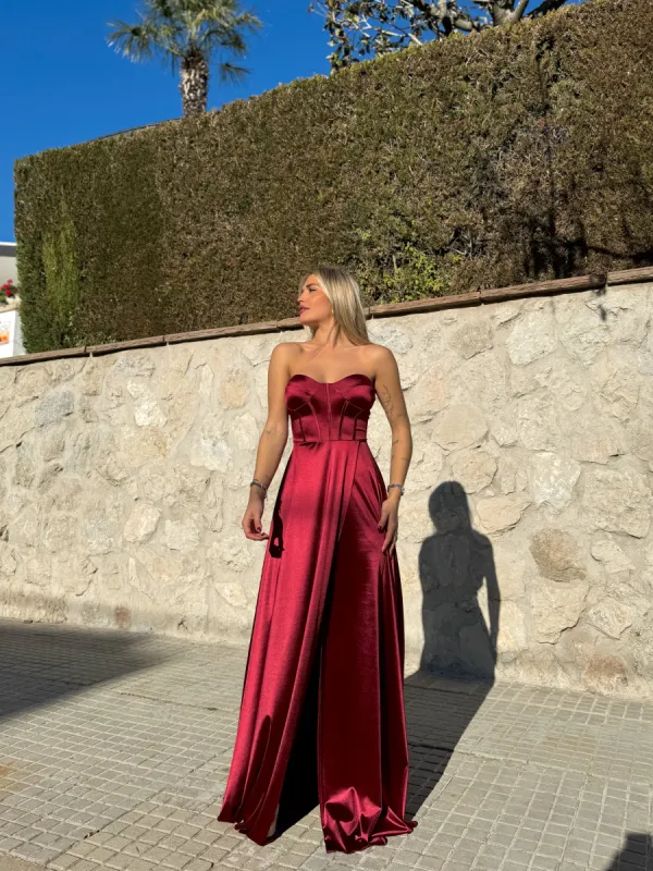 Vestido palabra corse satin burdeos sold by Sorellas