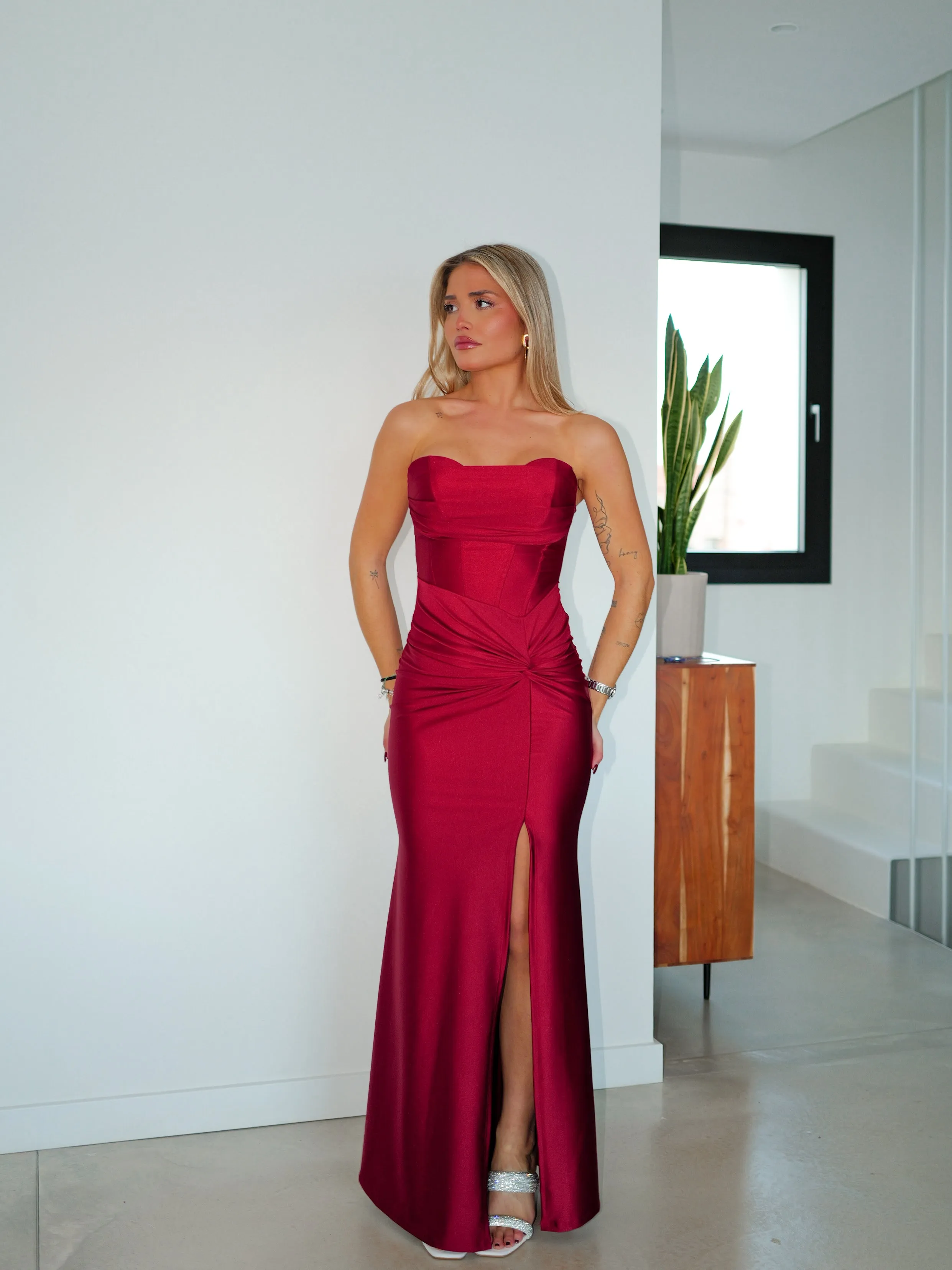 Vestido corsé banda corazón nudo burdeos sold by Sorellas product image thumbnail 2