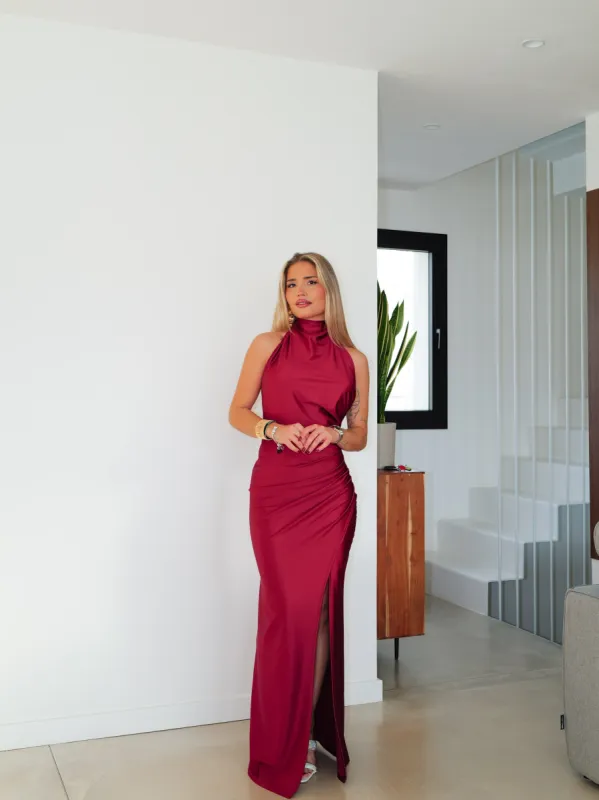 Vestido halter espalda lazo burdeos sold by Sorellas