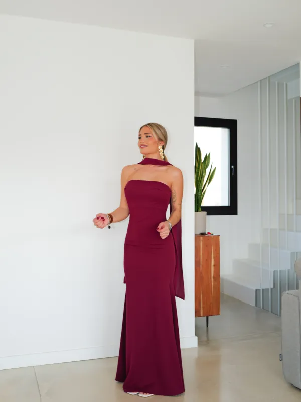 Vestido sirena choker tulle burdeos sold by Sorellas