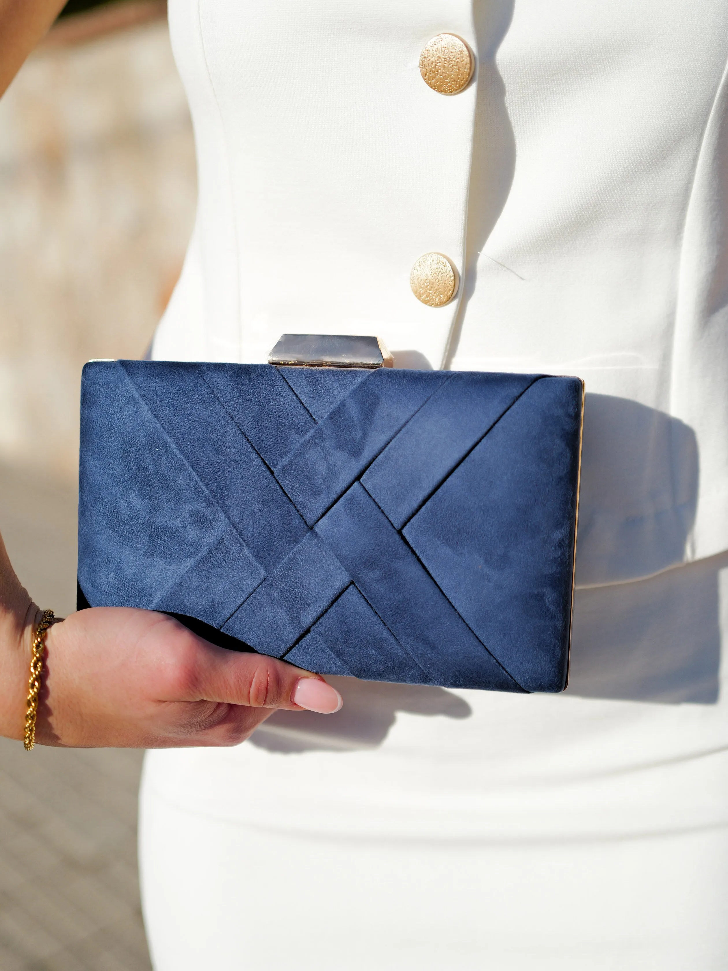 Clutch trenzado marino sold by Sorellas product image thumbnail 3