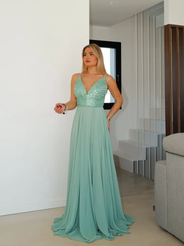 Vestido pico gasa pedrería menta sold by Sorellas