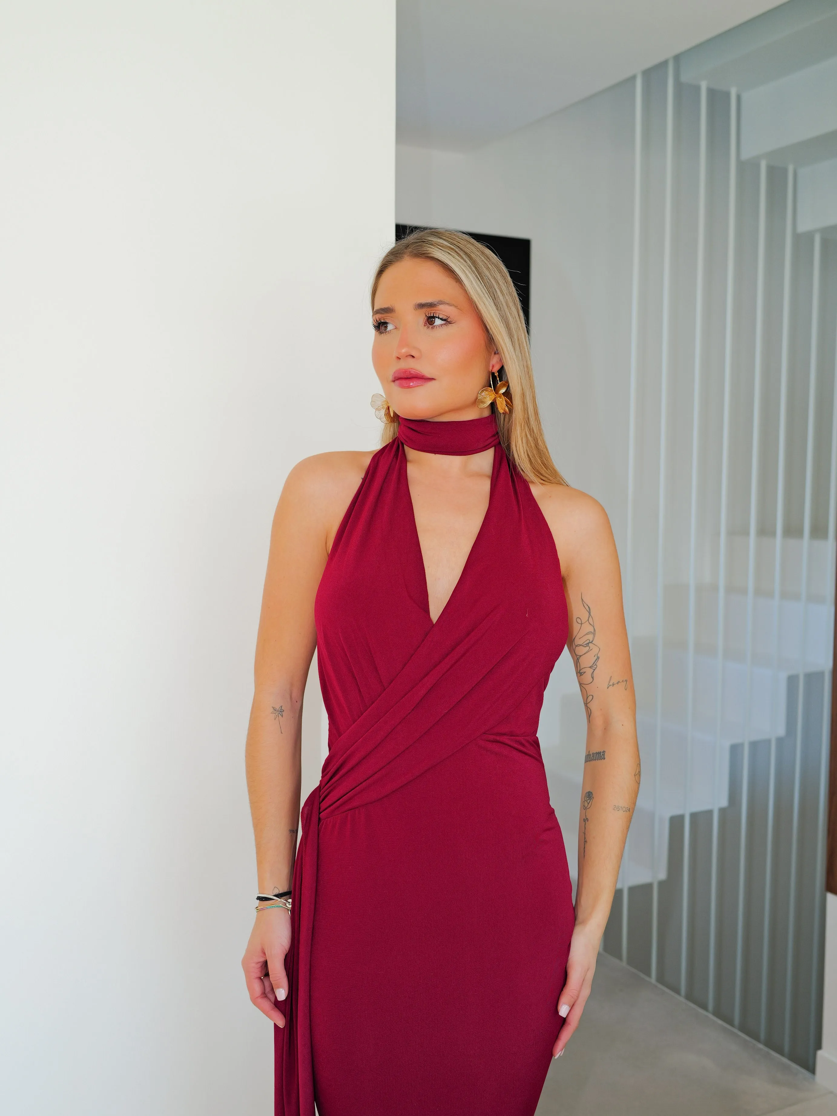 Vestido choker cut banda burdeos sold by Sorellas product image thumbnail 5