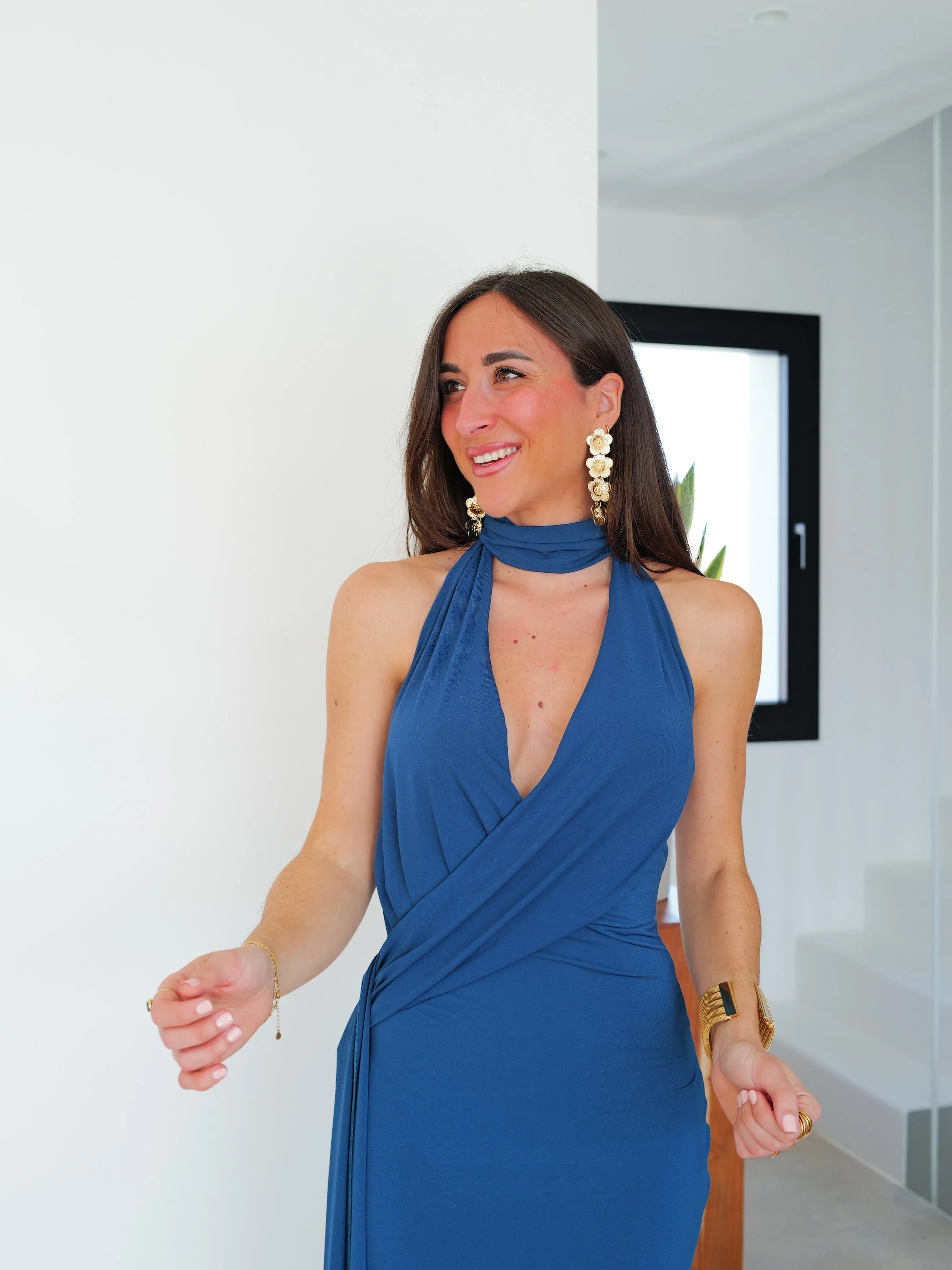 Vestido choker cut banda petróleo sold by Sorellas product image thumbnail 4