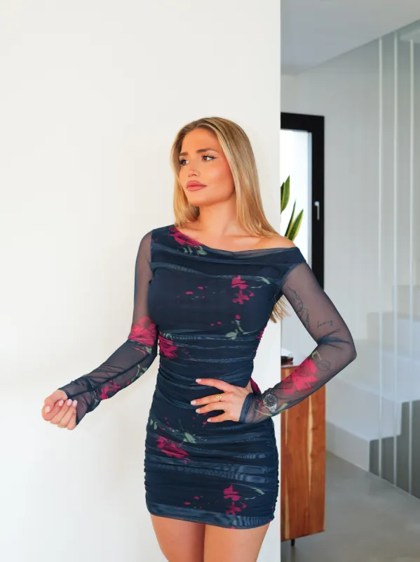 Vestido drapeado marino sold by Sorellas