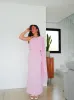 Vestido detalle capa rosa sold by Sorellas