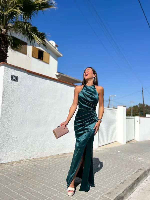 Vestido largo halter drapeado botella sold by Sorellas