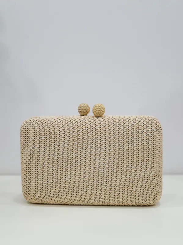 Clutch fiesta efecto rafia beige sold by Sorellas