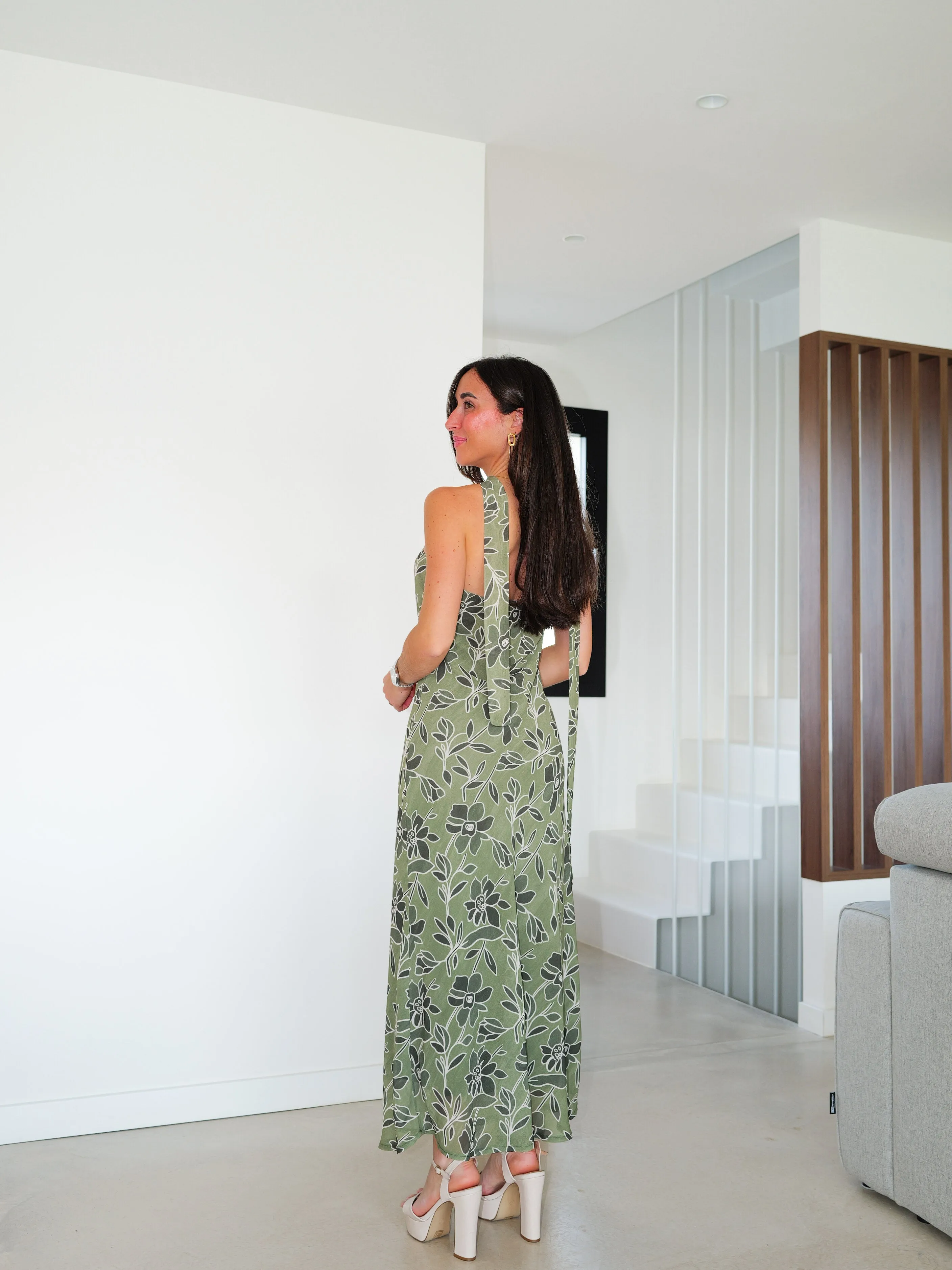 Vestido midi palabra capa gasa verde sold by Sorellas product image thumbnail 3