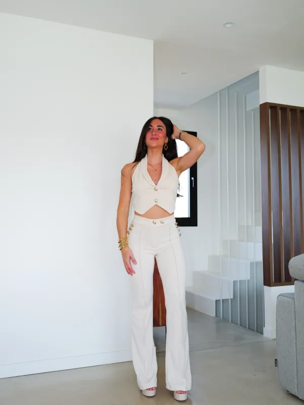 Conjunto largo botones beige sold by Sorellas