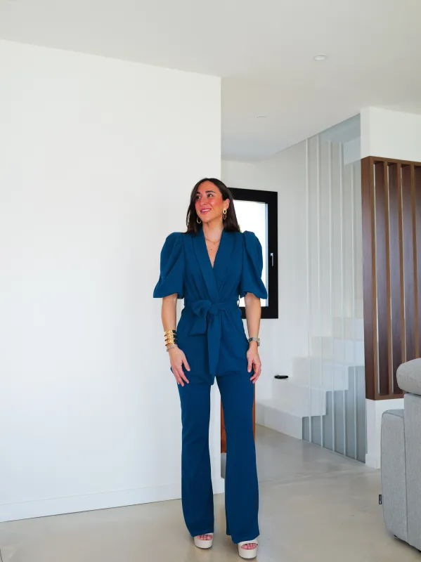 Conjunto mono traje pomposo petróleo sold by Sorellas