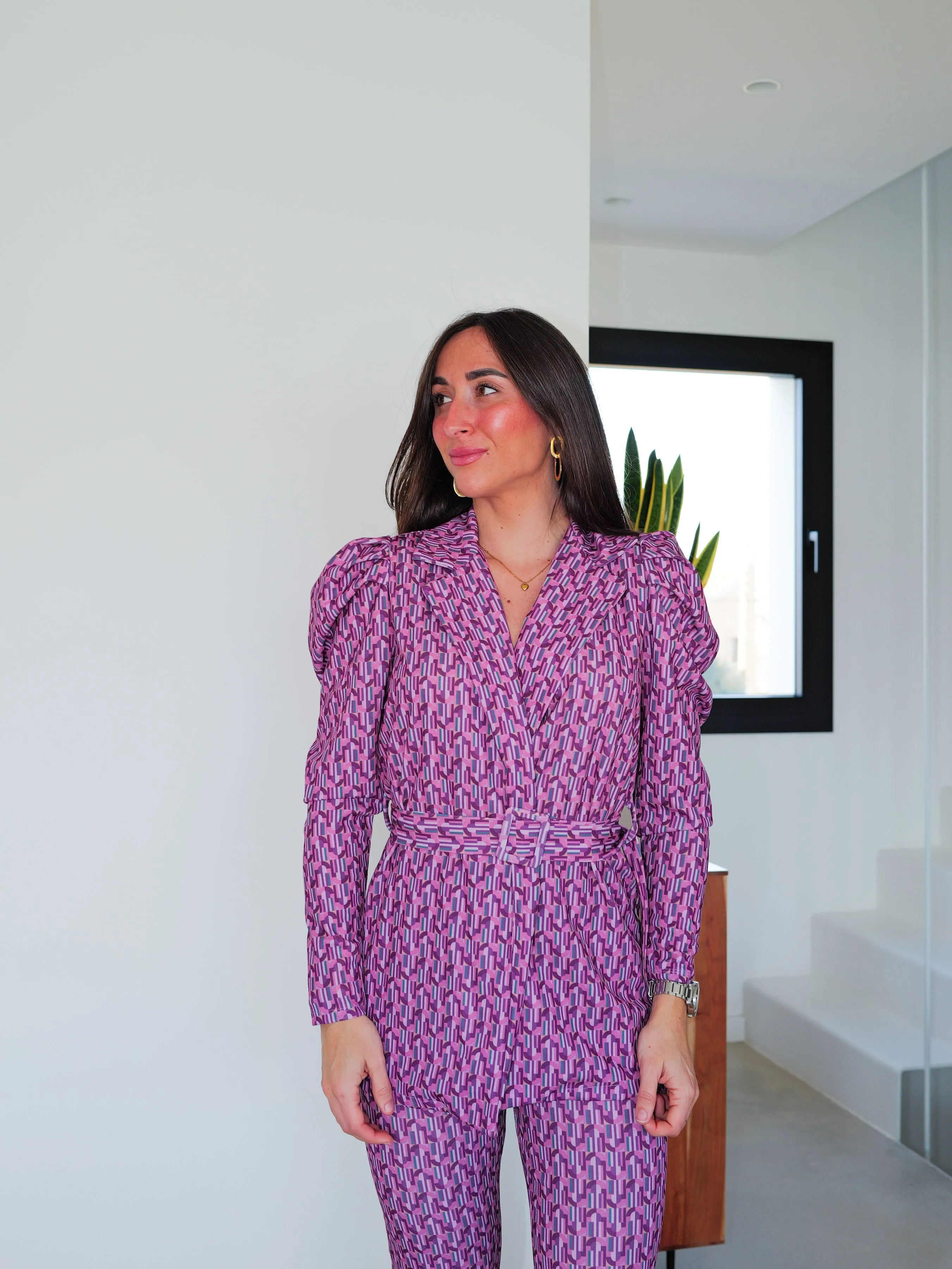 Conjunto traje cinturón lila sold by Sorellas product image thumbnail 5