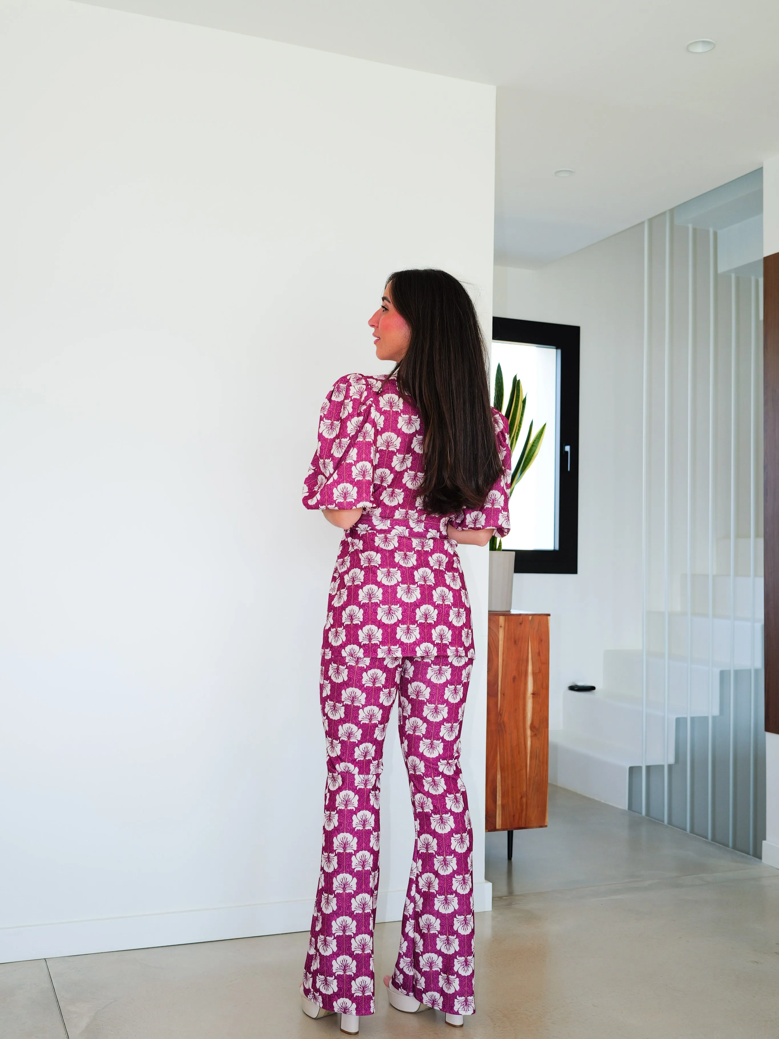 Conjunto traje estampado amarena sold by Sorellas product image thumbnail 4