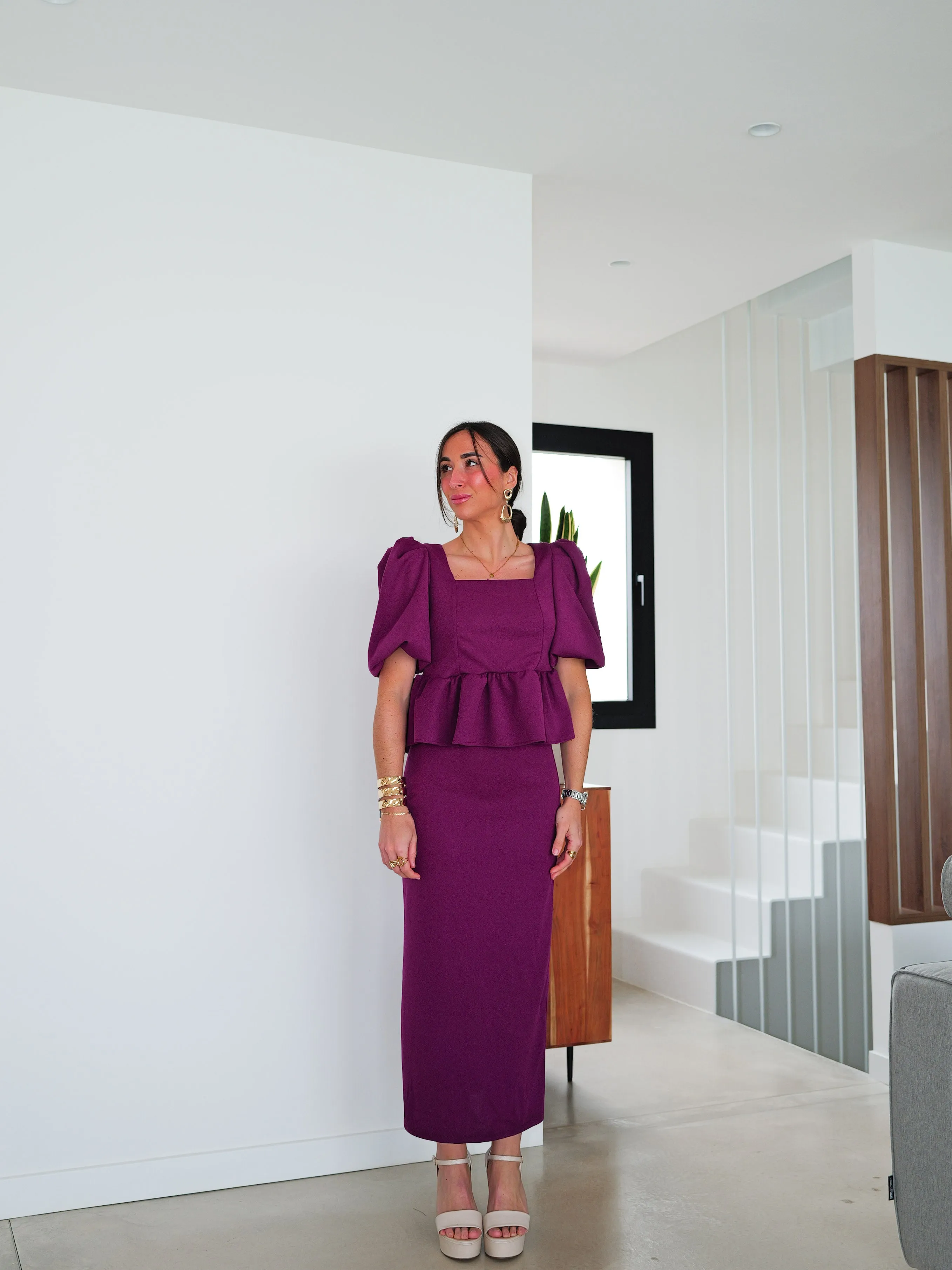 Conjunto falda midi pomposo amarena sold by Sorellas