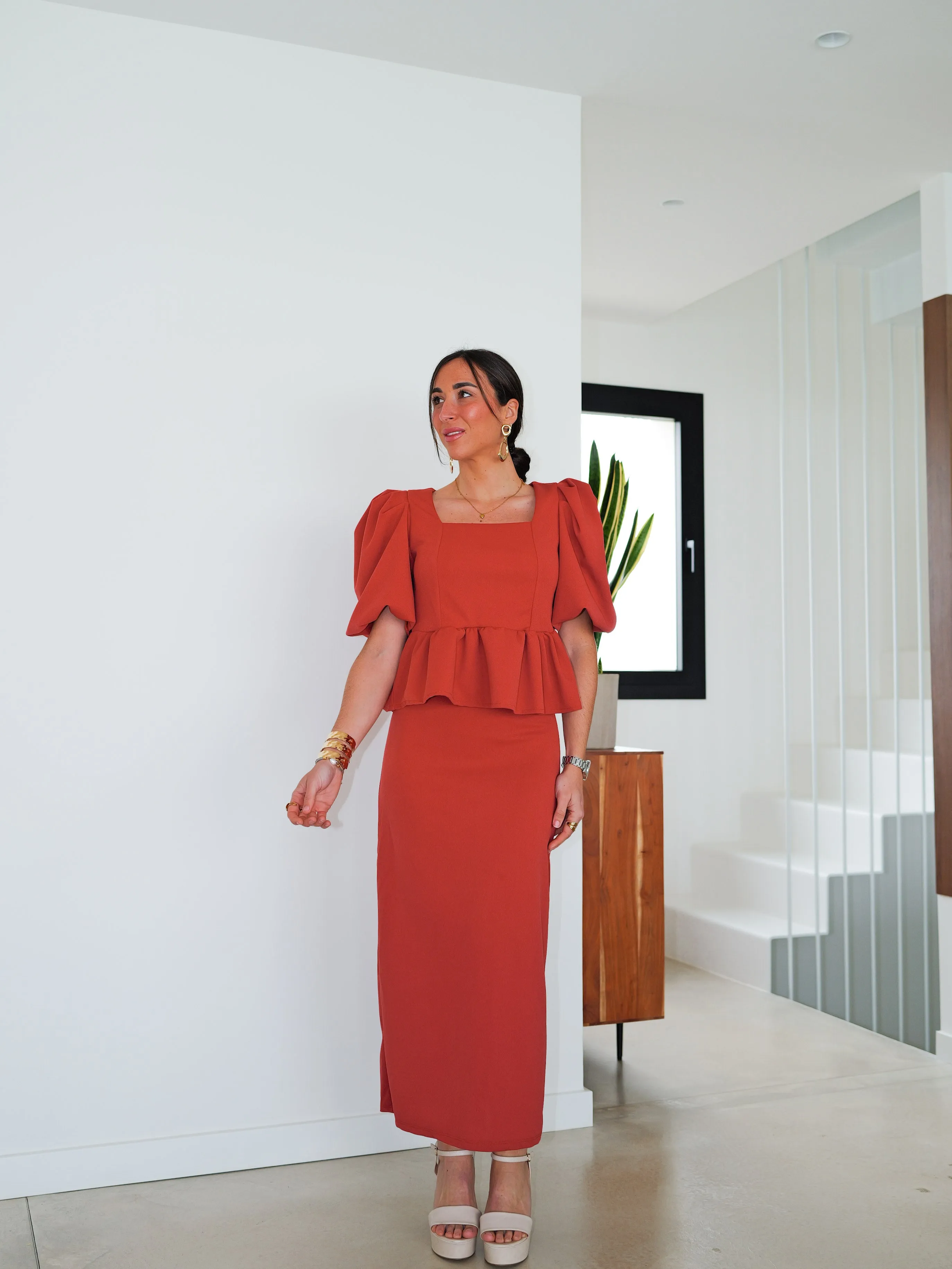 Conjunto falda midi pomposo coral sold by Sorellas product image thumbnail 5