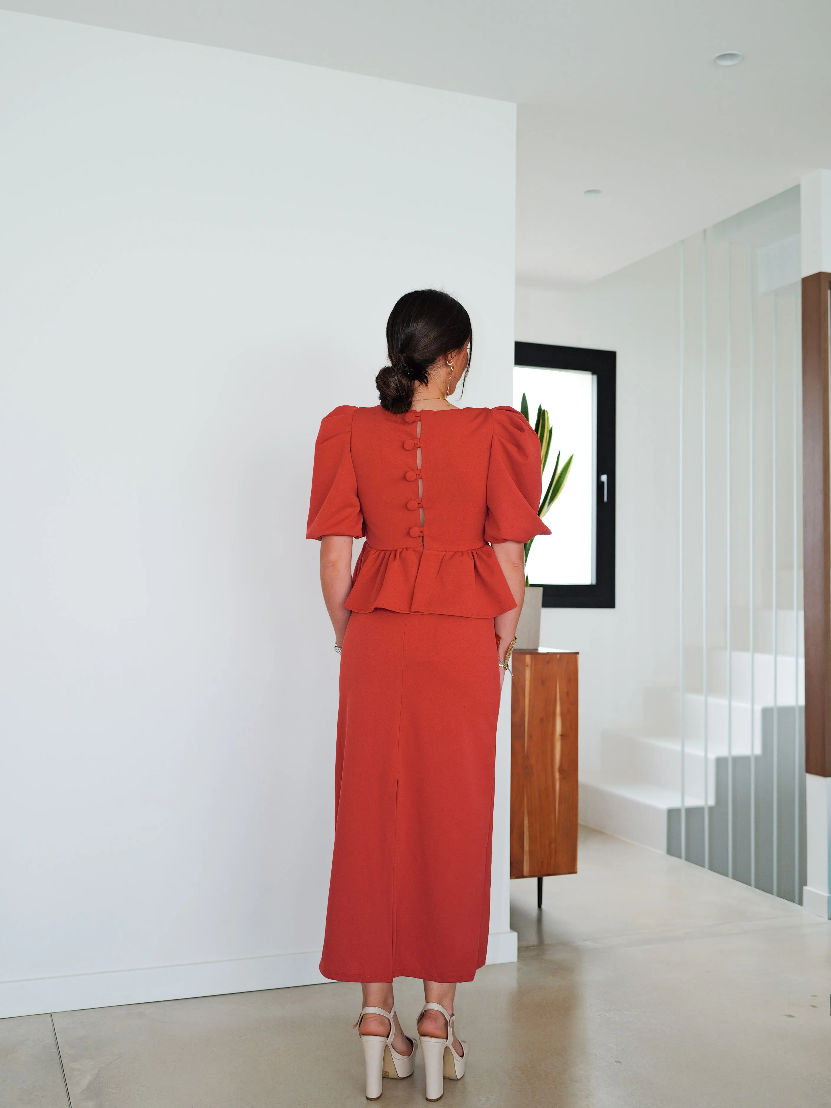 Conjunto falda midi pomposo coral sold by Sorellas product image thumbnail 2