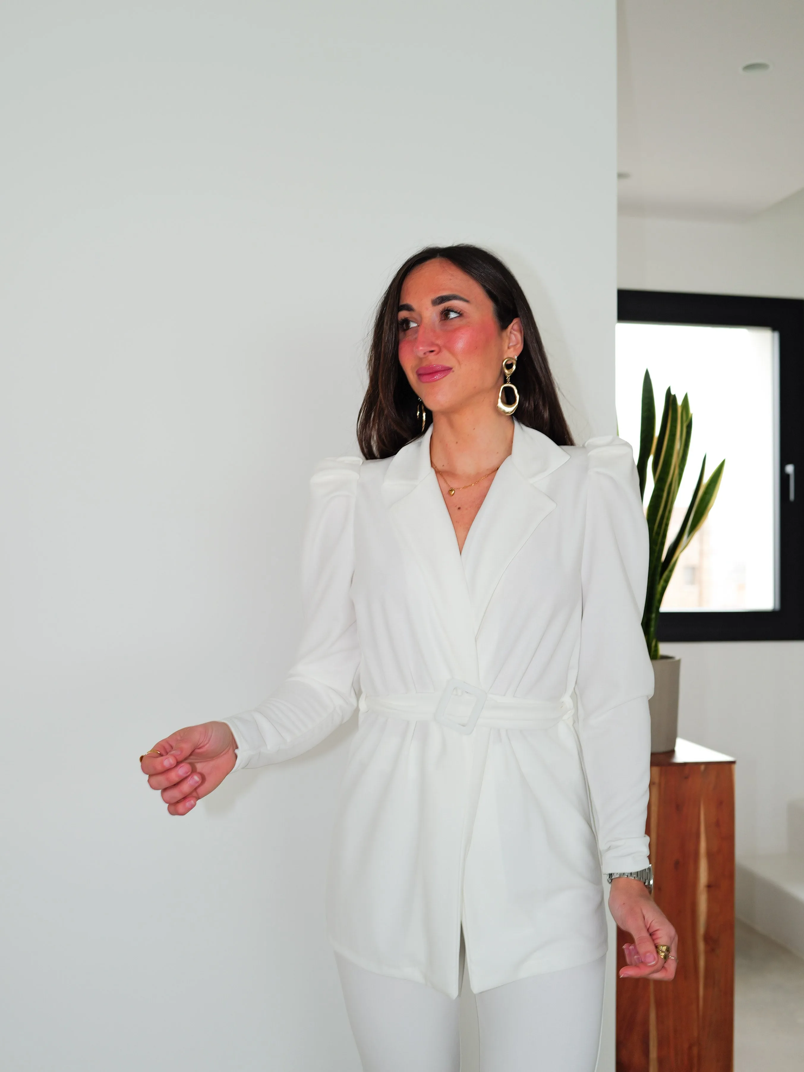 Conjunto traje manga abullonada blanco sold by Sorellas product image thumbnail 4