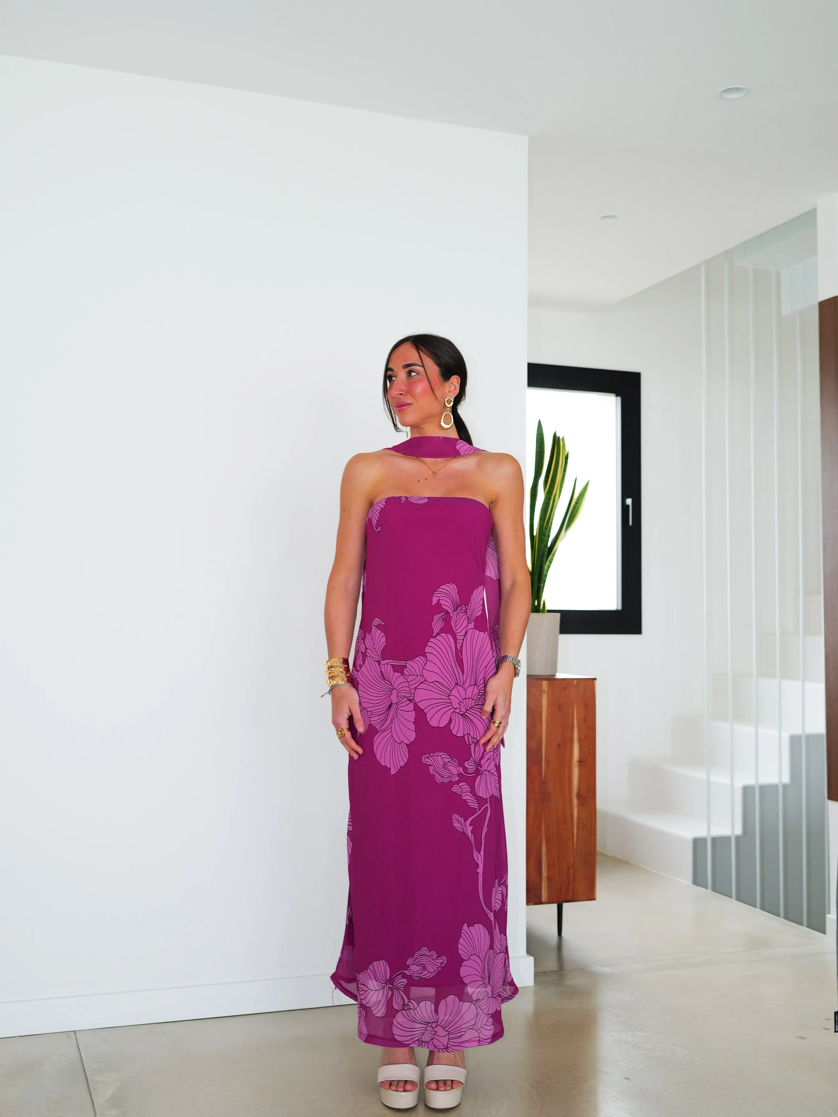 Vestido palabra midi choker flores amarena sold by Sorellas