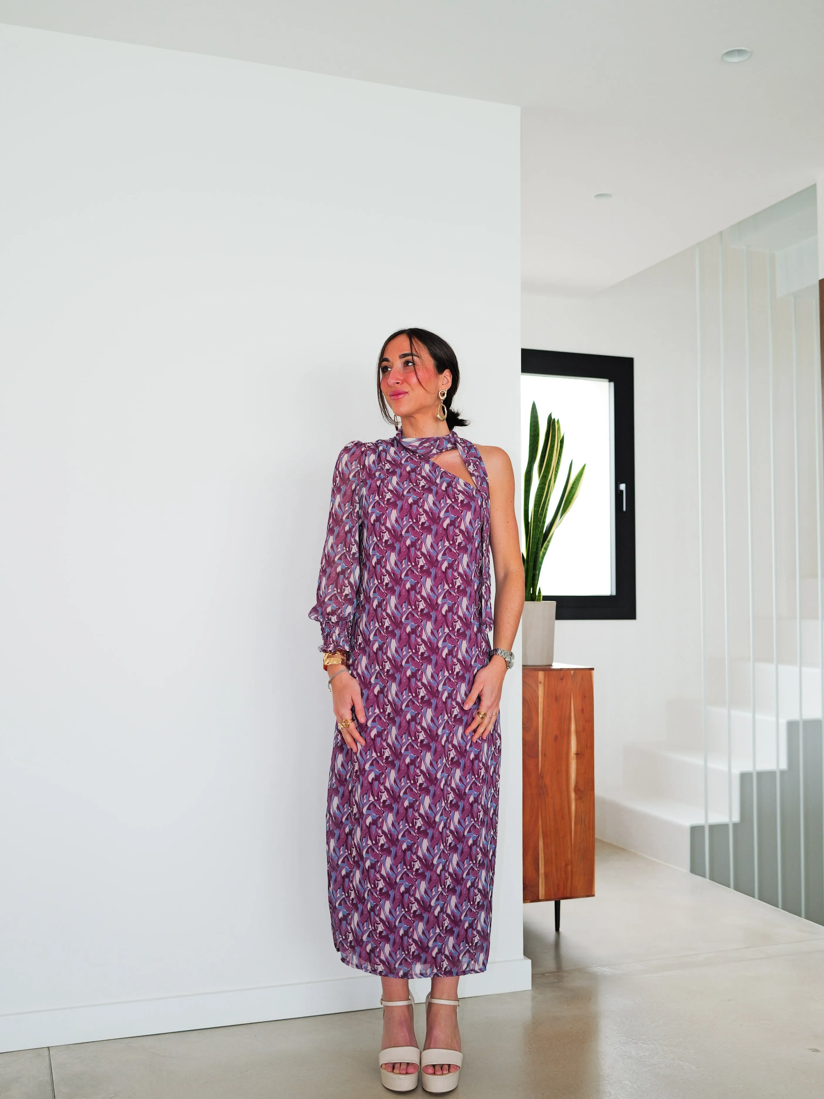 Vestido midi asim estampado choker lila sold by Sorellas